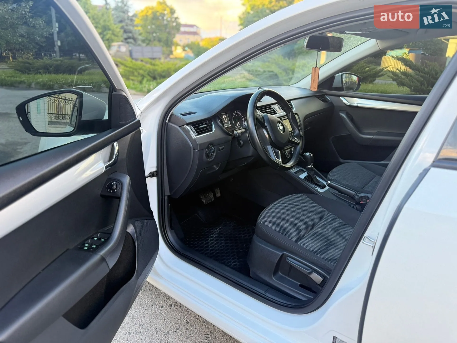 2016 Skoda Octavia - мініатюра 31