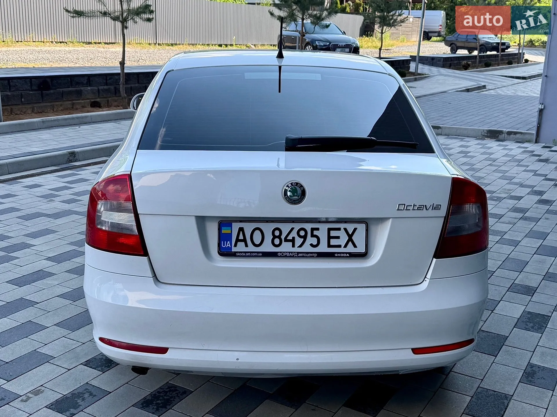 2011 Skoda Octavia - мініатюра 12