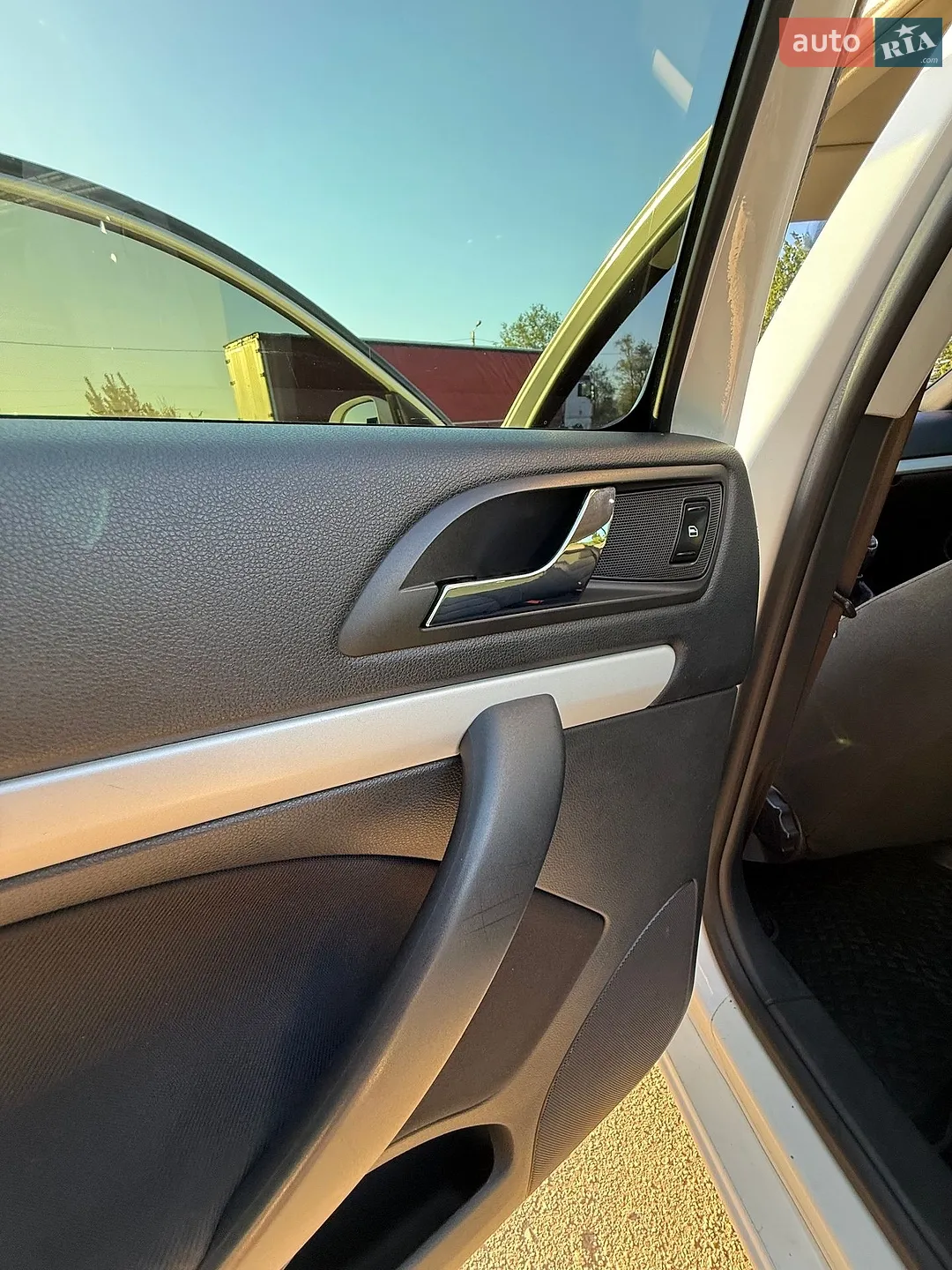 2011 Skoda Octavia - мініатюра 19