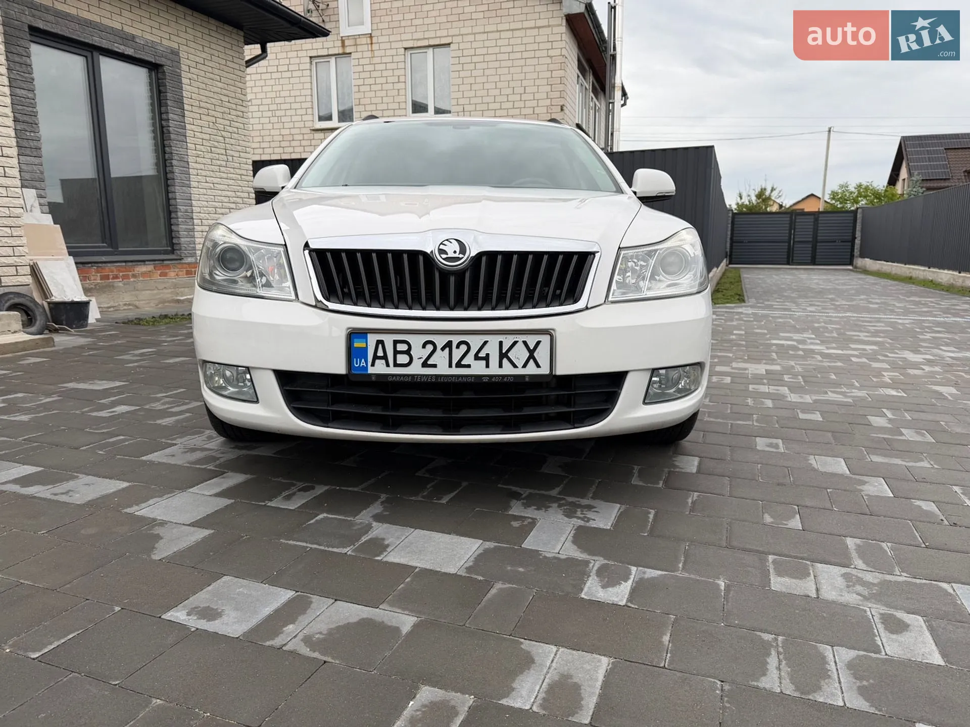 2010 Skoda Octavia - мініатюра 4