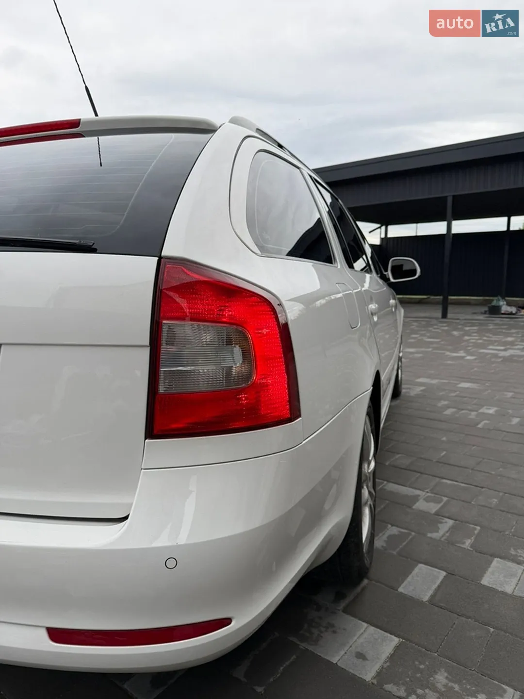 2010 Skoda Octavia - мініатюра 16