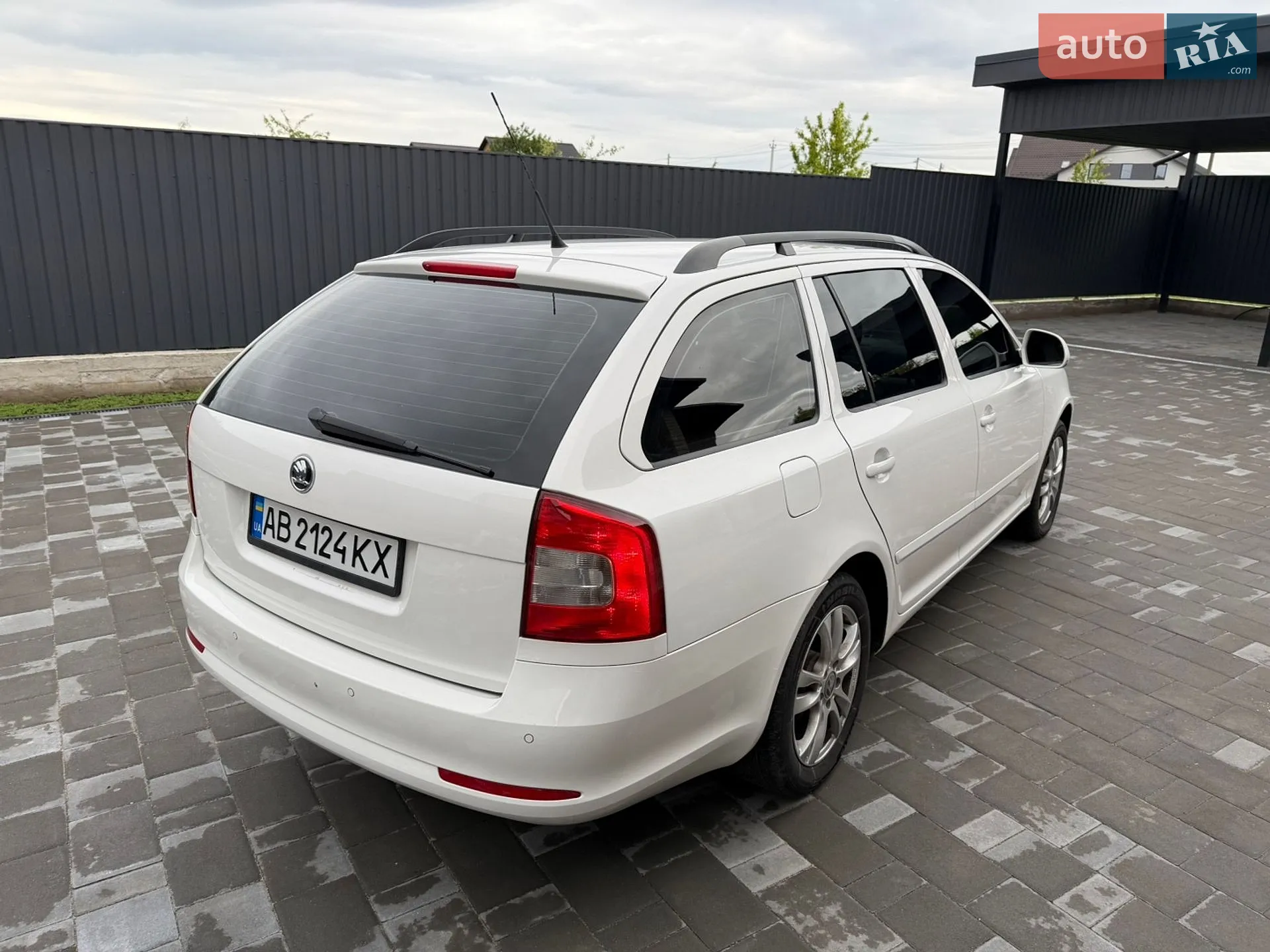 2010 Skoda Octavia - мініатюра 17