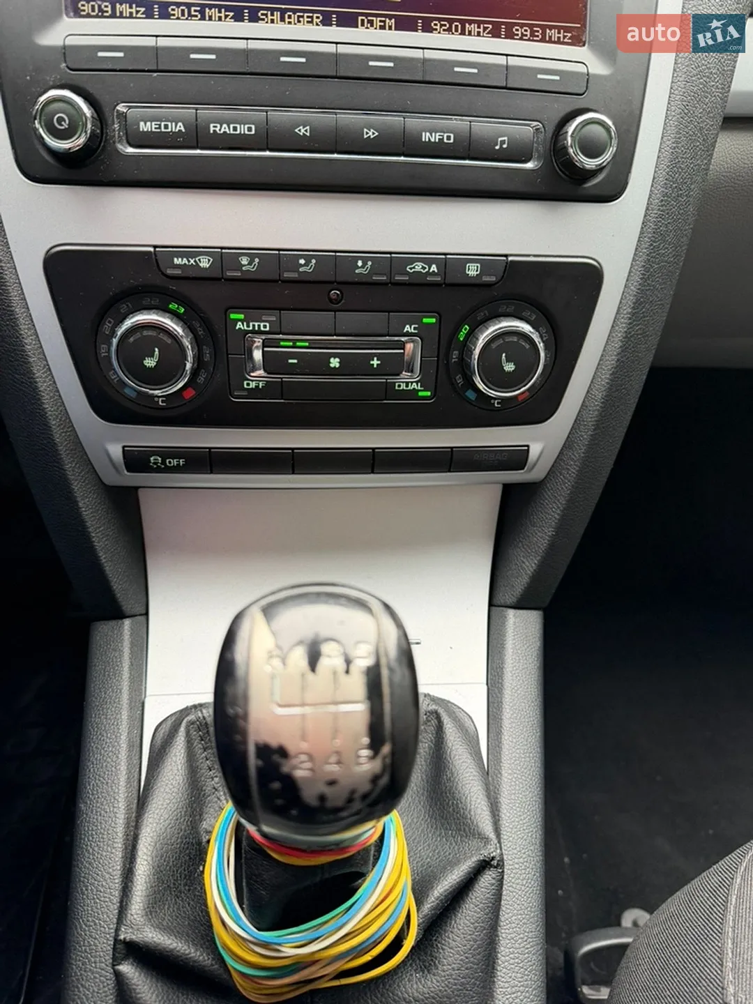 2010 Skoda Octavia - мініатюра 22