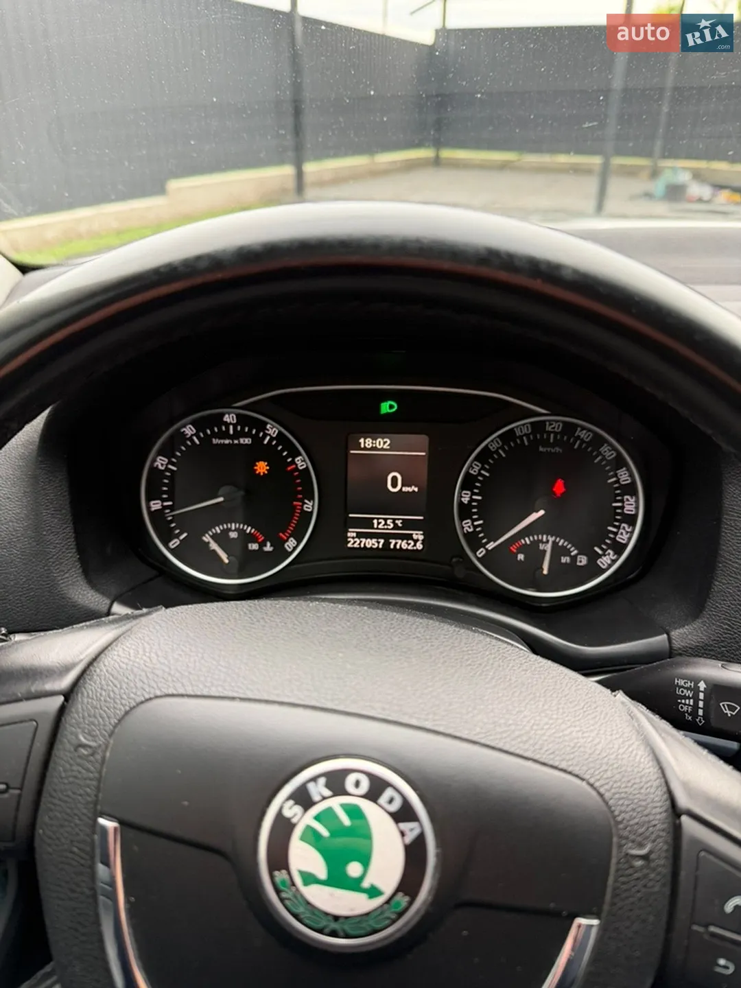 2010 Skoda Octavia - мініатюра 23