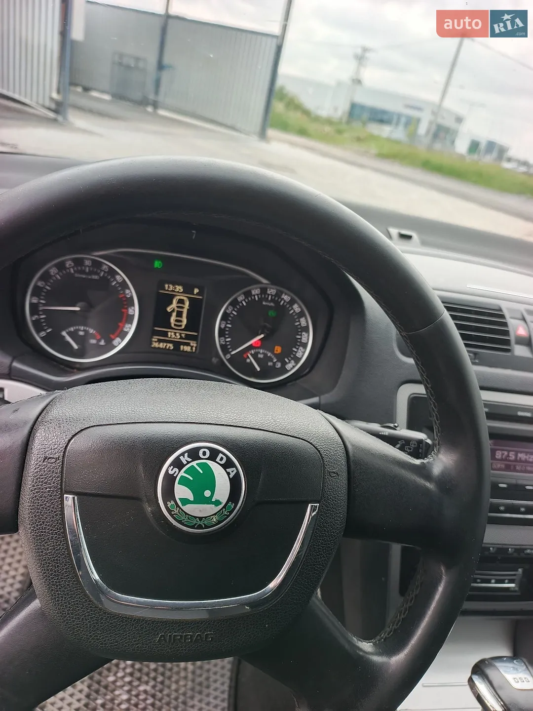 2010 Skoda Octavia - мініатюра 10