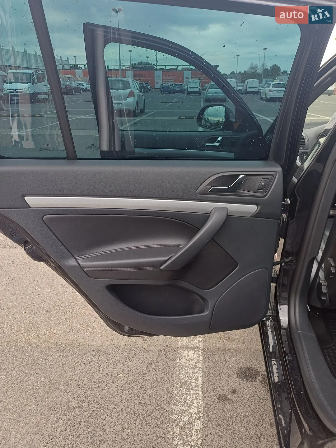 2011 Skoda Octavia - мініатюра 15