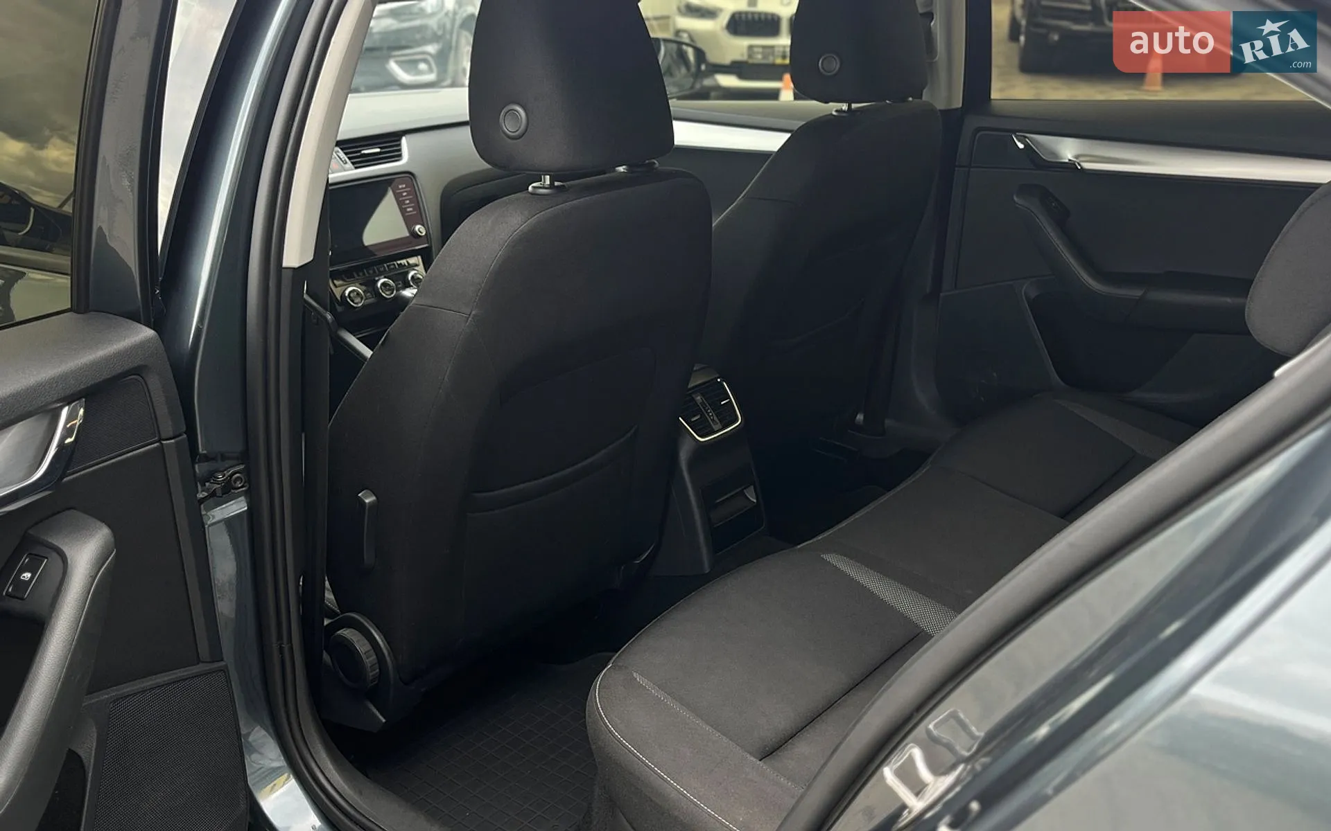 2017 Skoda Octavia - мініатюра 25