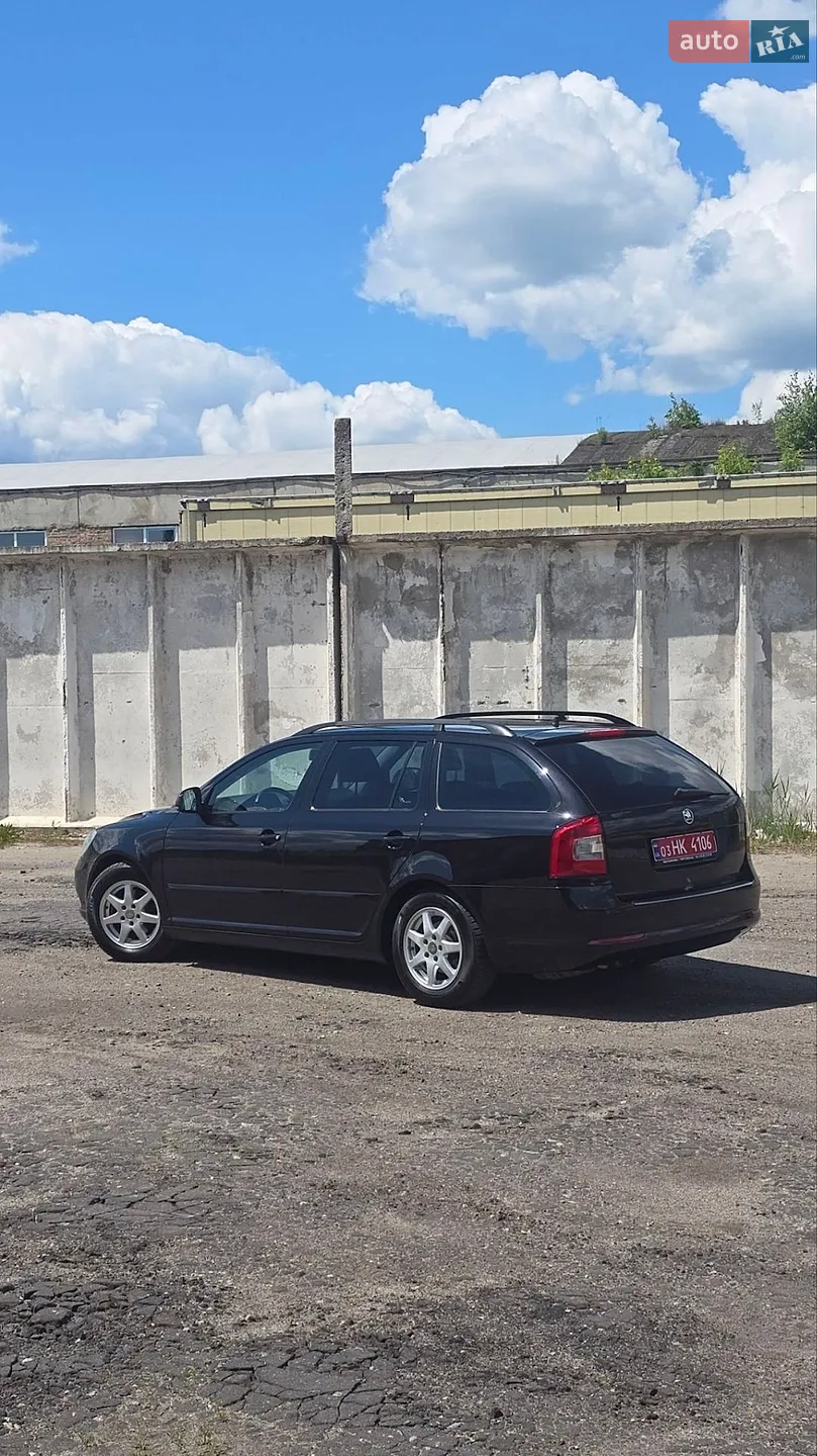 2010 Skoda Octavia - мініатюра 4