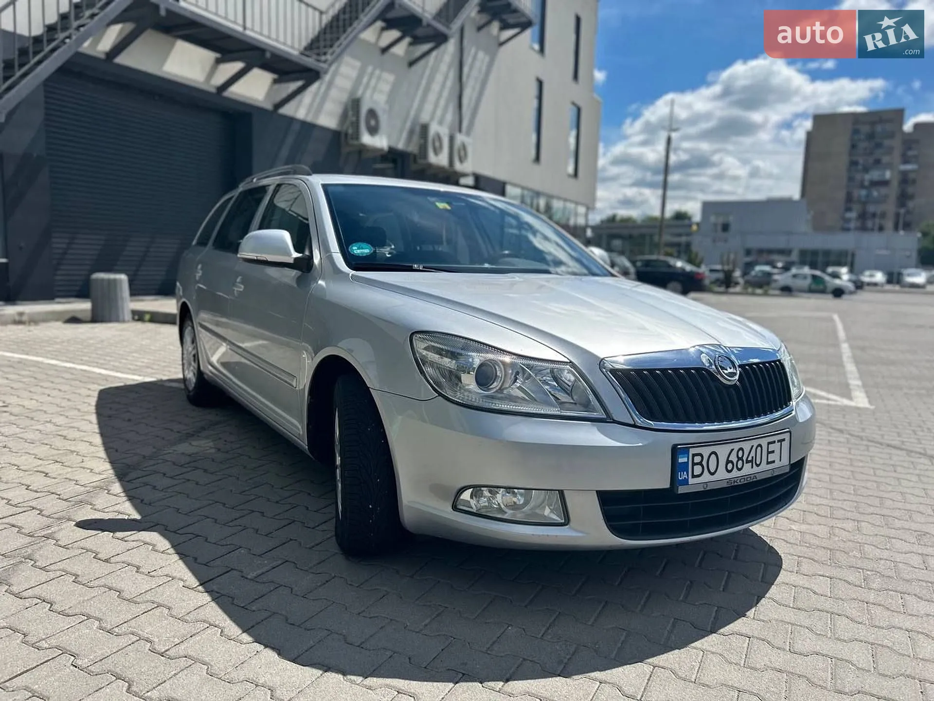 2010 Skoda Octavia - мініатюра 4