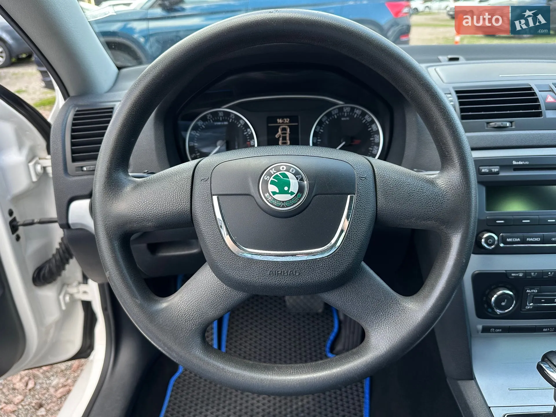 2012 Skoda Octavia - мініатюра 8