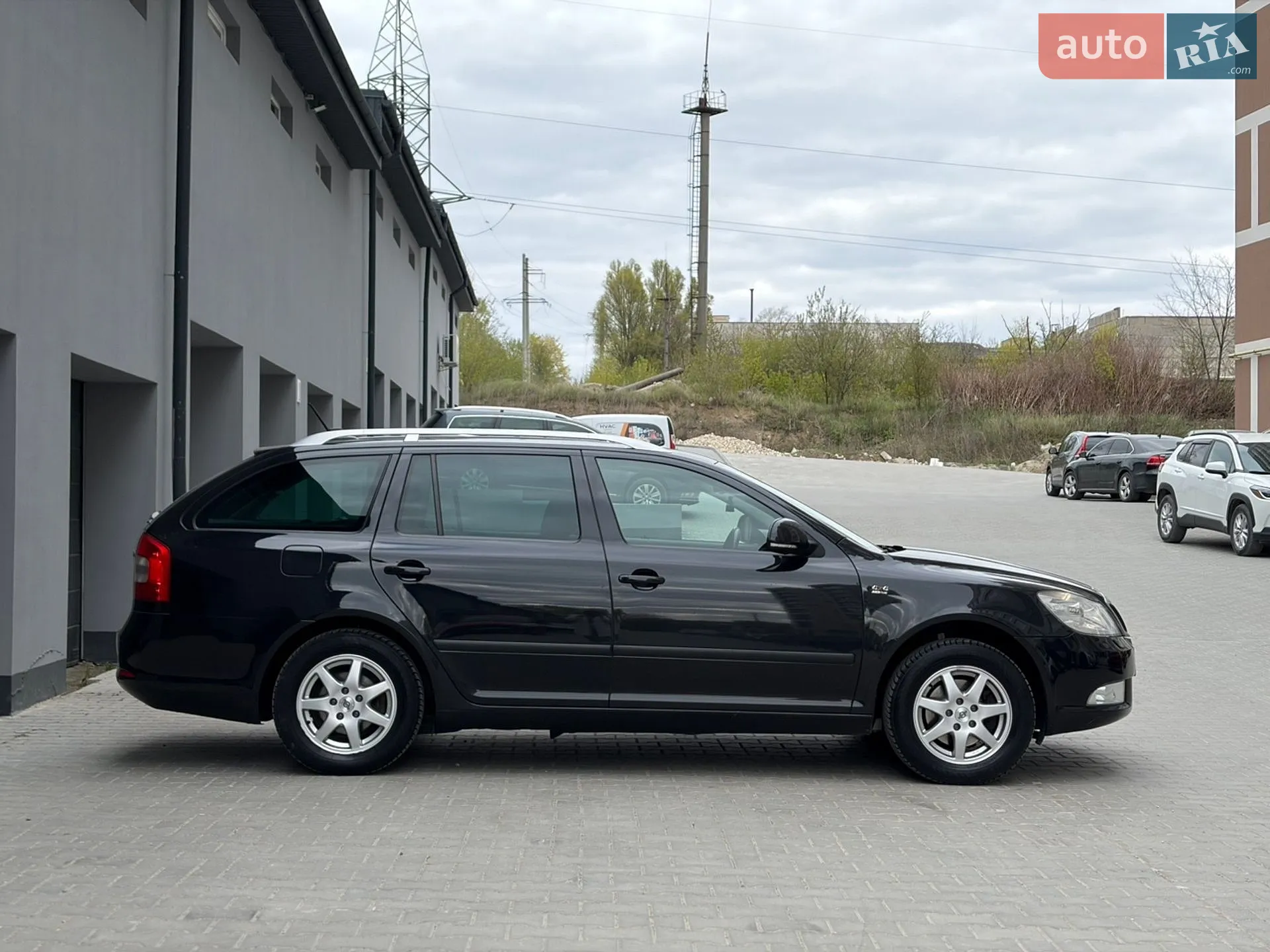 2011 Skoda Octavia - мініатюра 11