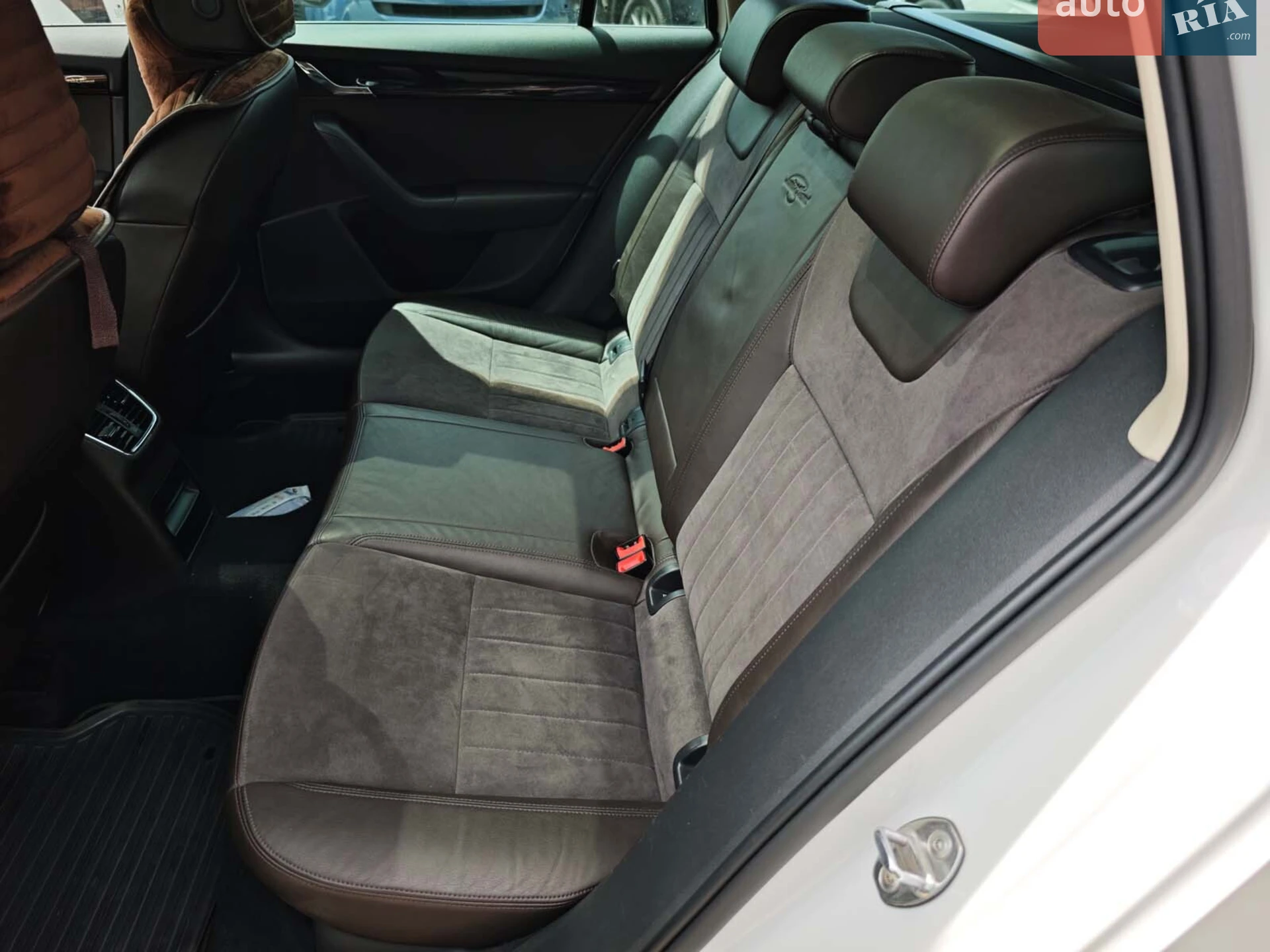 2015 Skoda Octavia - мініатюра 14