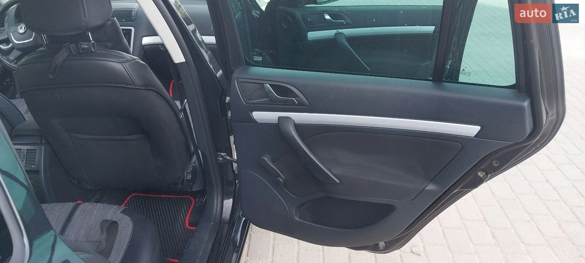 2011 Skoda Octavia - мініатюра 18