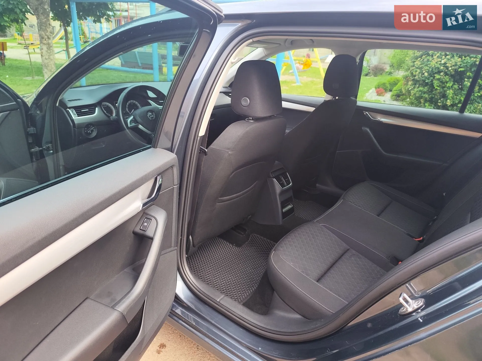 2015 Skoda Octavia - мініатюра 22