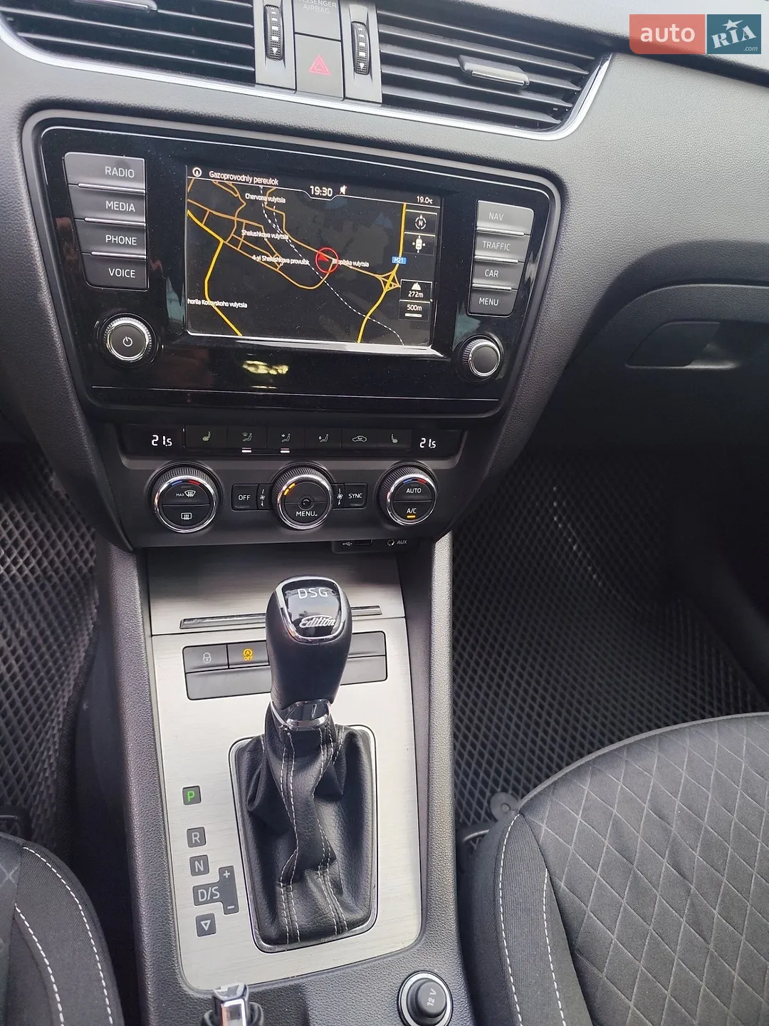 2015 Skoda Octavia - мініатюра 26