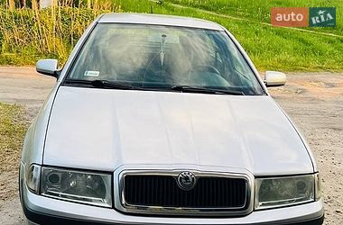 Лифтбек Skoda Octavia 2002 в Сумах