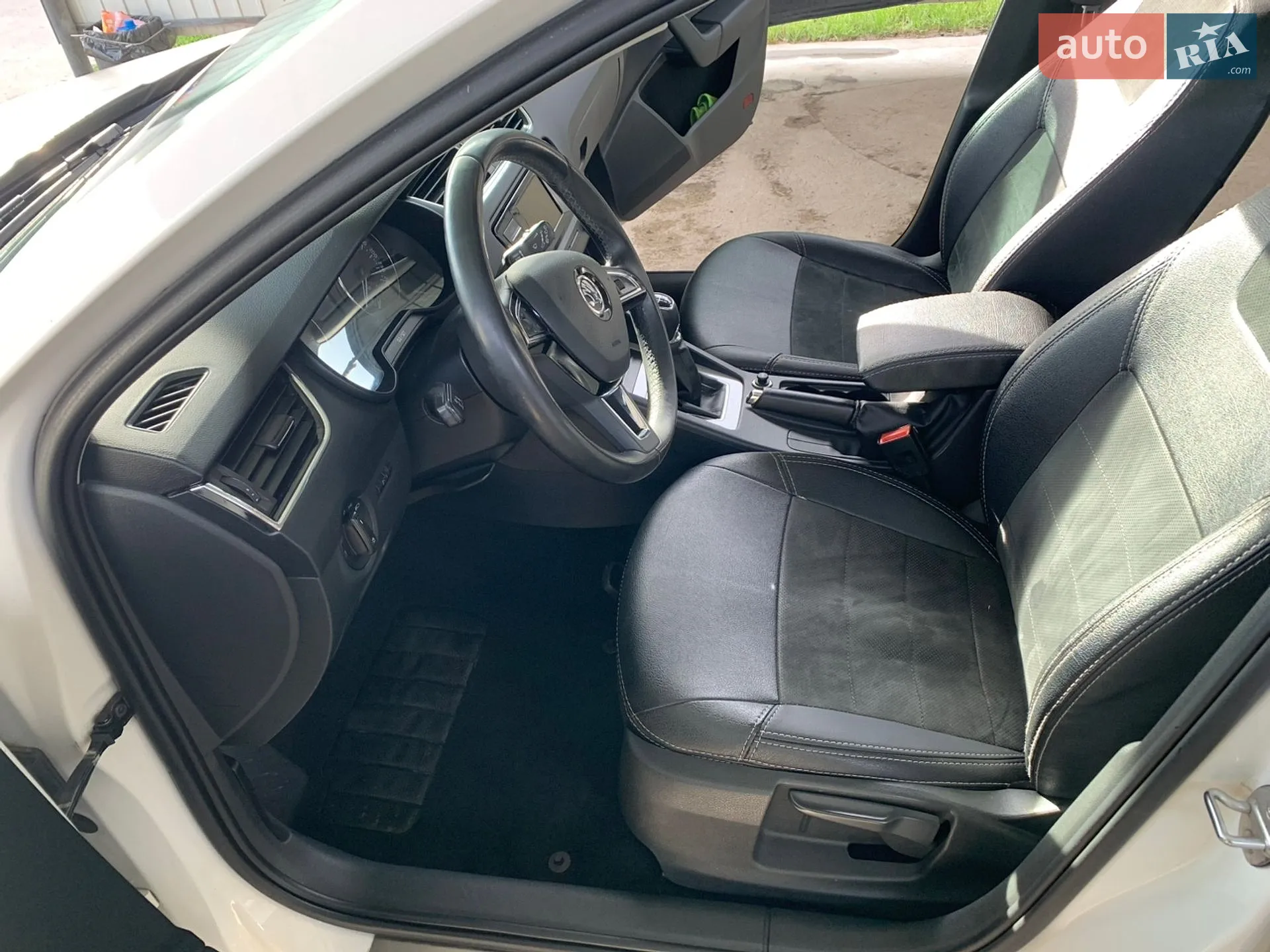 2016 Skoda Octavia - мініатюра 12