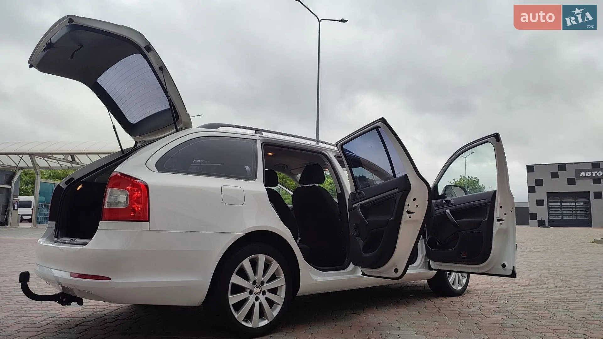 2011 Skoda Octavia - мініатюра 64