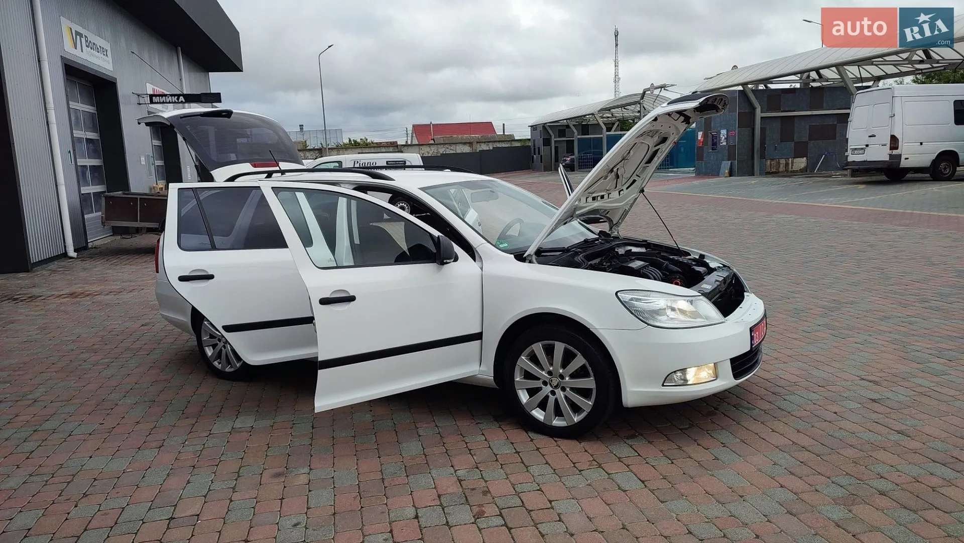 2011 Skoda Octavia - мініатюра 80