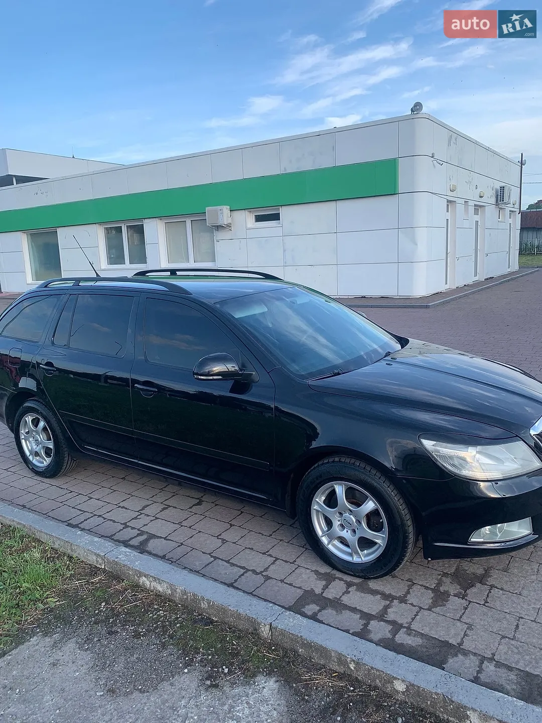 2010 Skoda Octavia - мініатюра 5