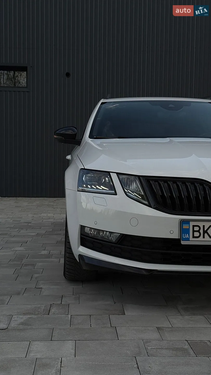 2019 Skoda Octavia - мініатюра 9