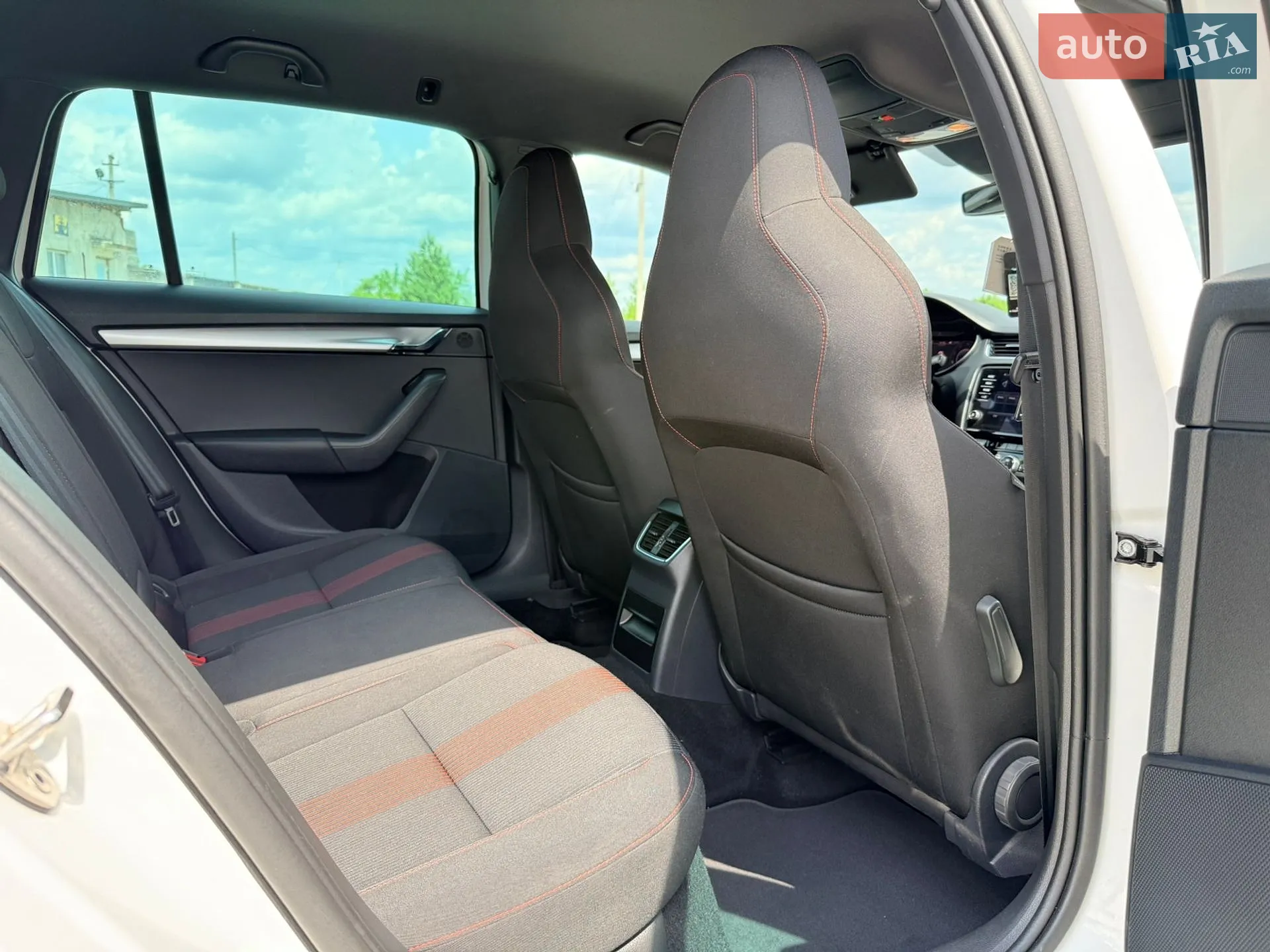 2019 Skoda Octavia - мініатюра 19