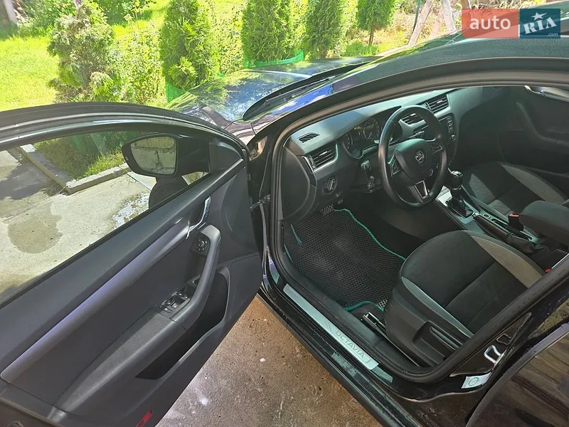 Skoda Octavia 2016 VIN TMBJJ7NE7G0201080 фото оголошення 7 з 64
