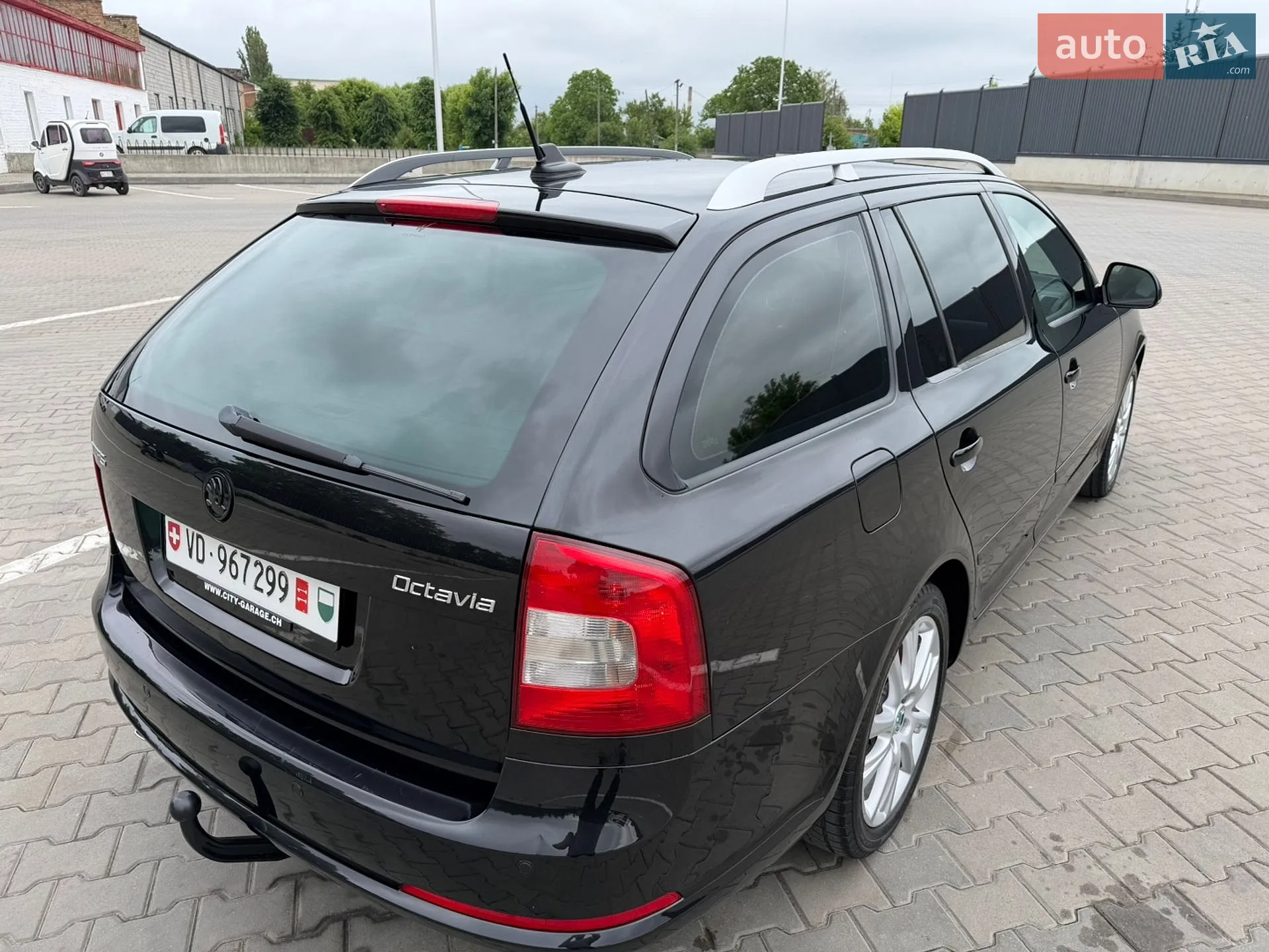 2010 Skoda Octavia - мініатюра 16