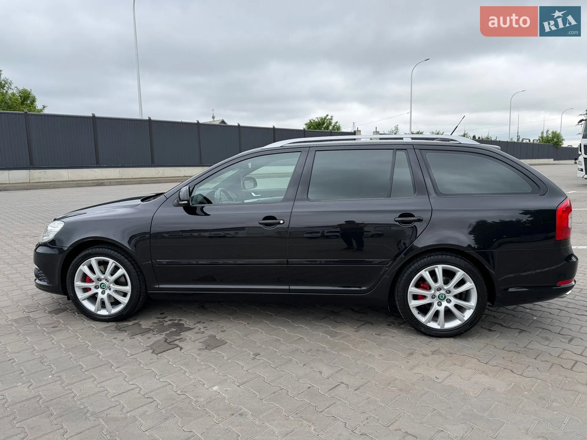 2010 Skoda Octavia - мініатюра 28