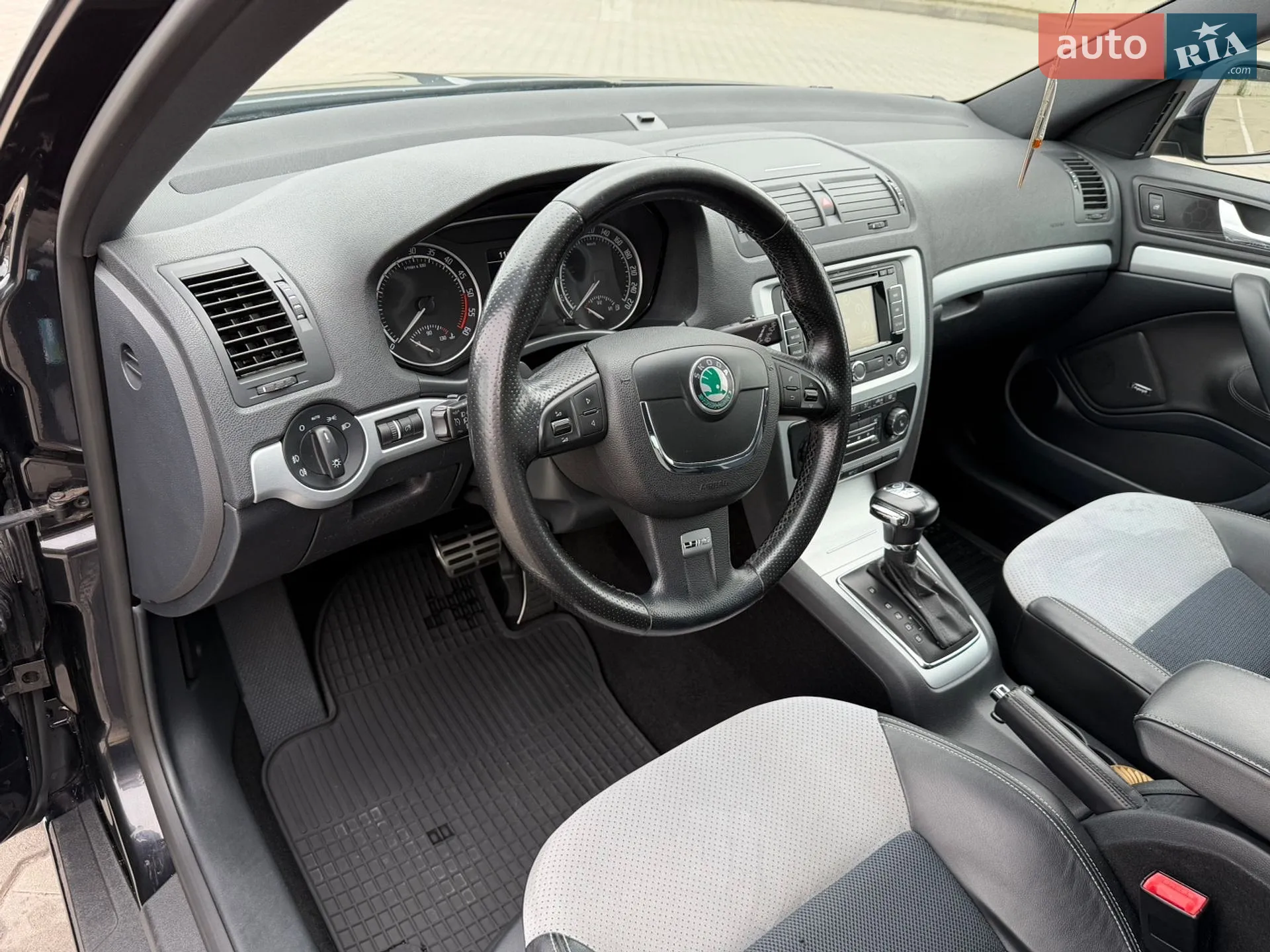 2010 Skoda Octavia - мініатюра 62