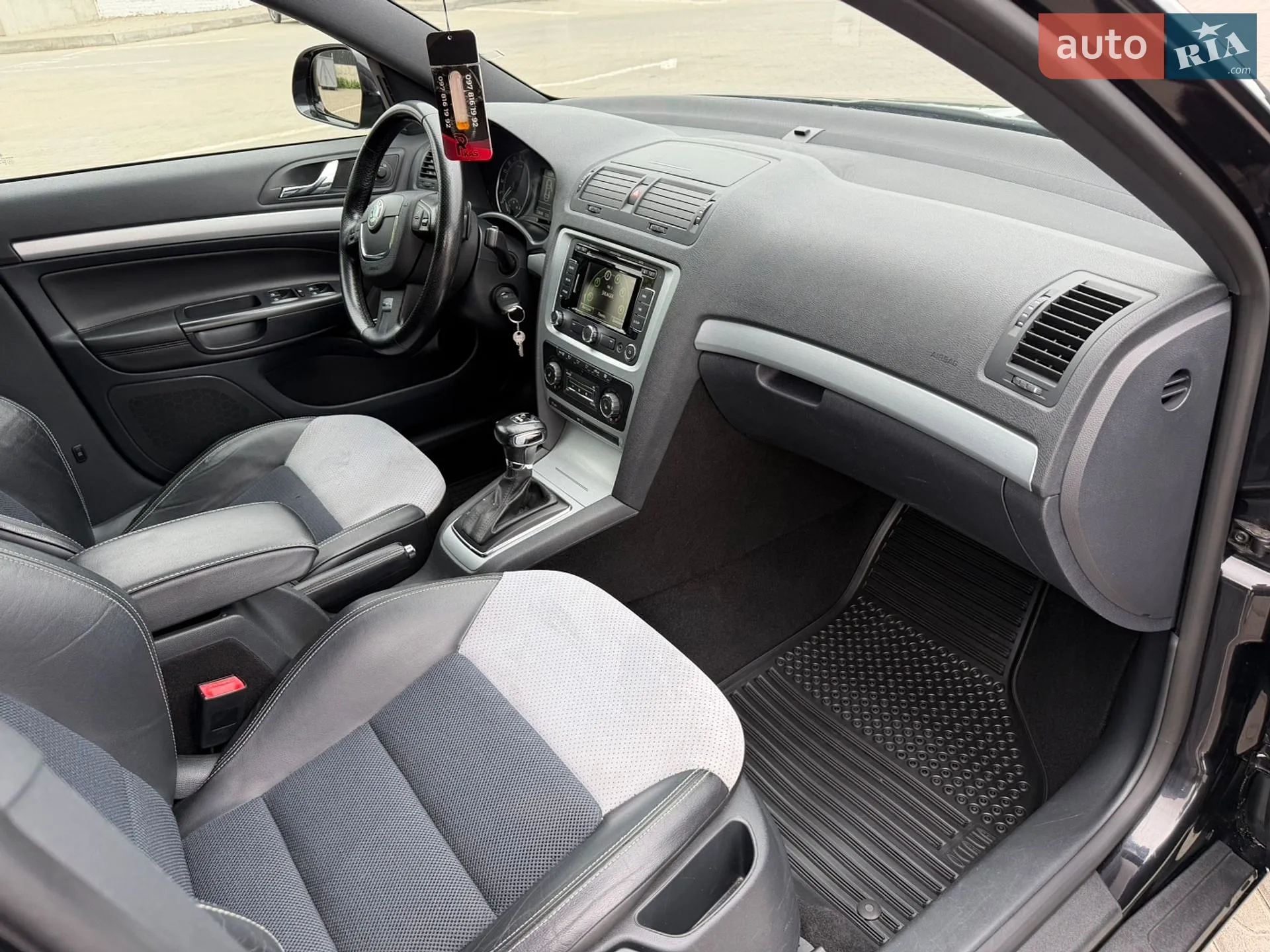 2010 Skoda Octavia - мініатюра 81