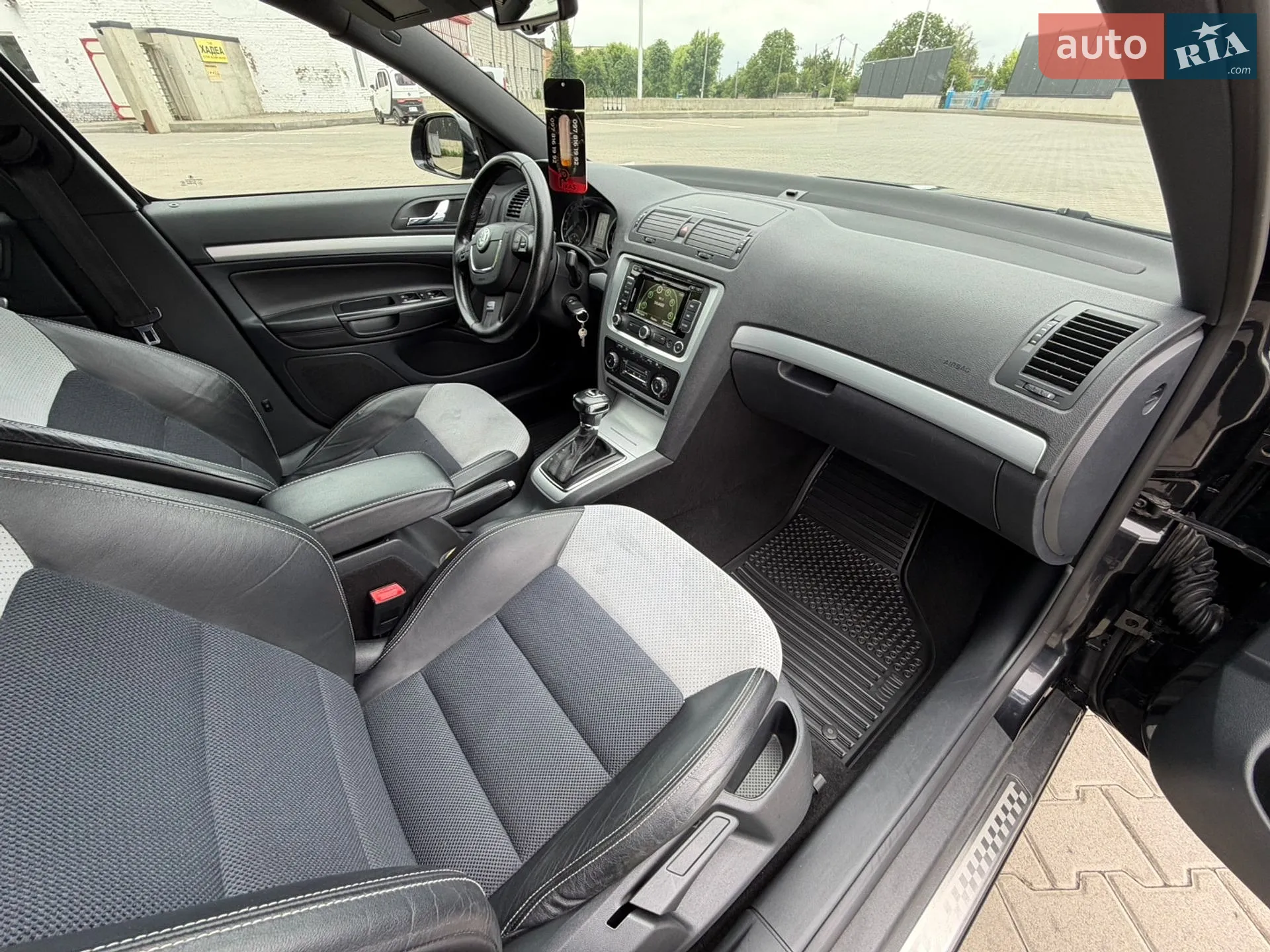 2010 Skoda Octavia - мініатюра 80