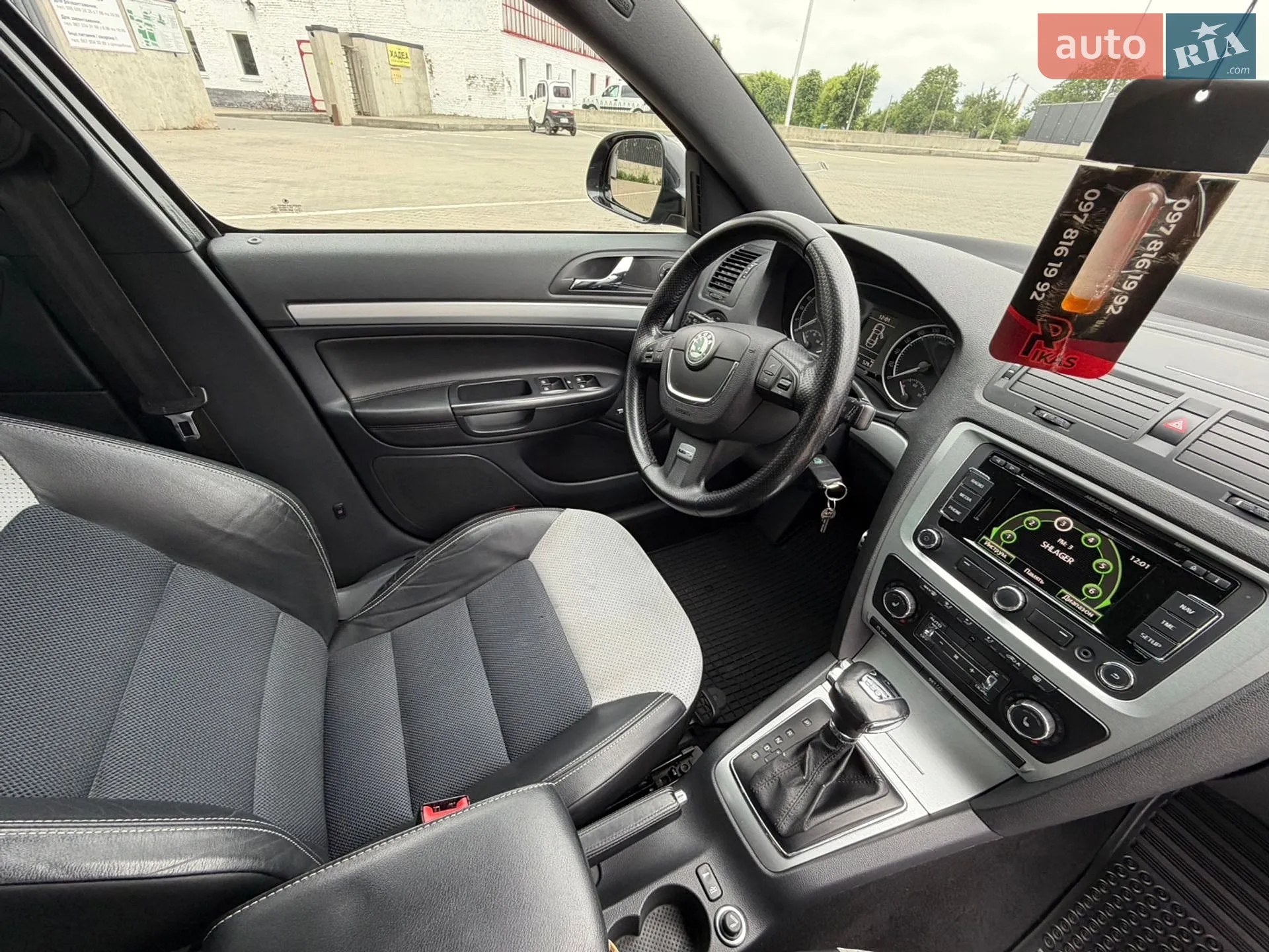 2010 Skoda Octavia - мініатюра 83