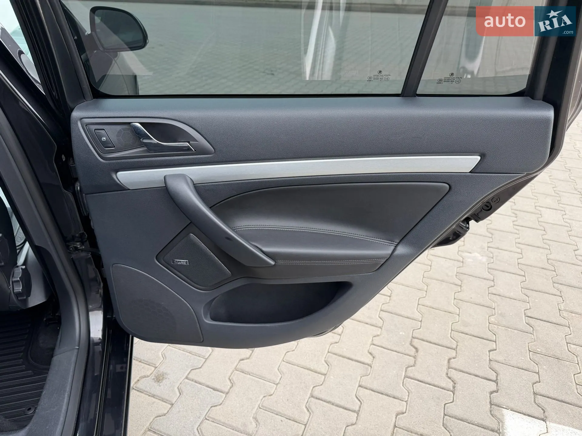 2010 Skoda Octavia - мініатюра 85