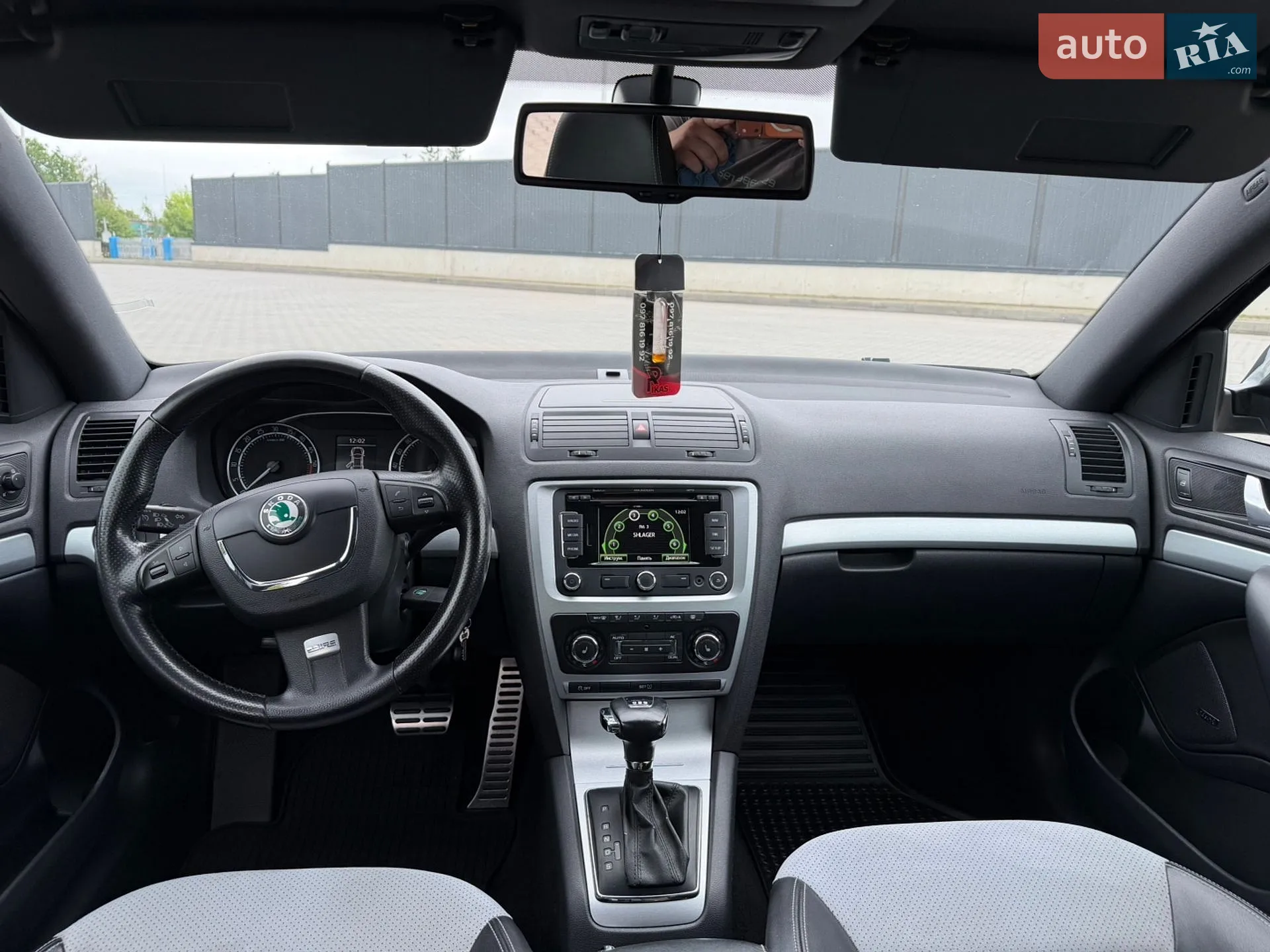 2010 Skoda Octavia - мініатюра 93