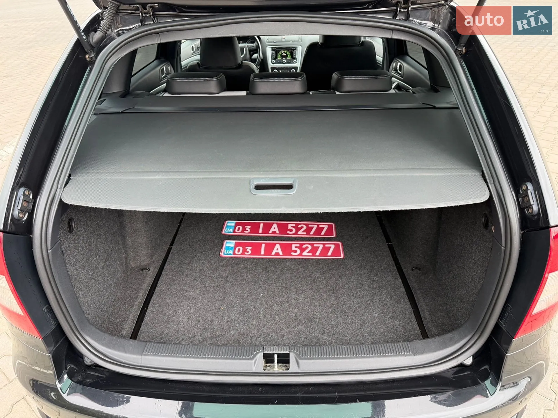 2010 Skoda Octavia - мініатюра 103