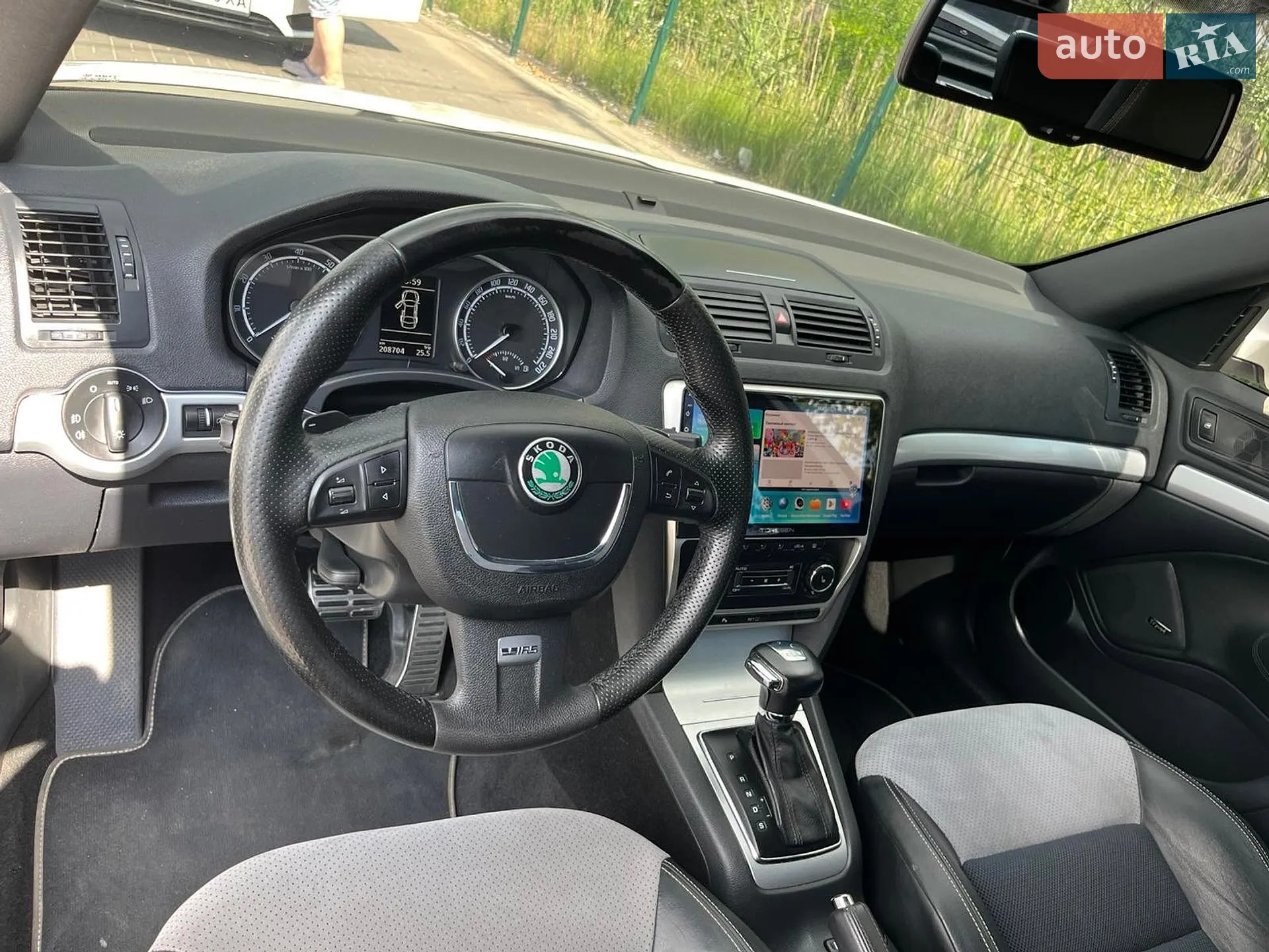 2011 Skoda Octavia - мініатюра 10