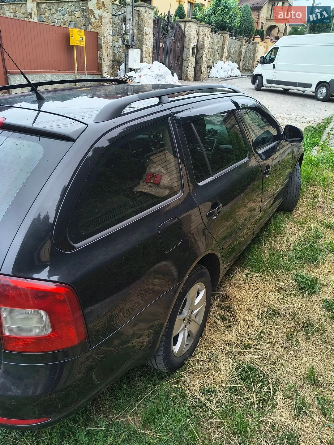 2010 Skoda Octavia - мініатюра 6