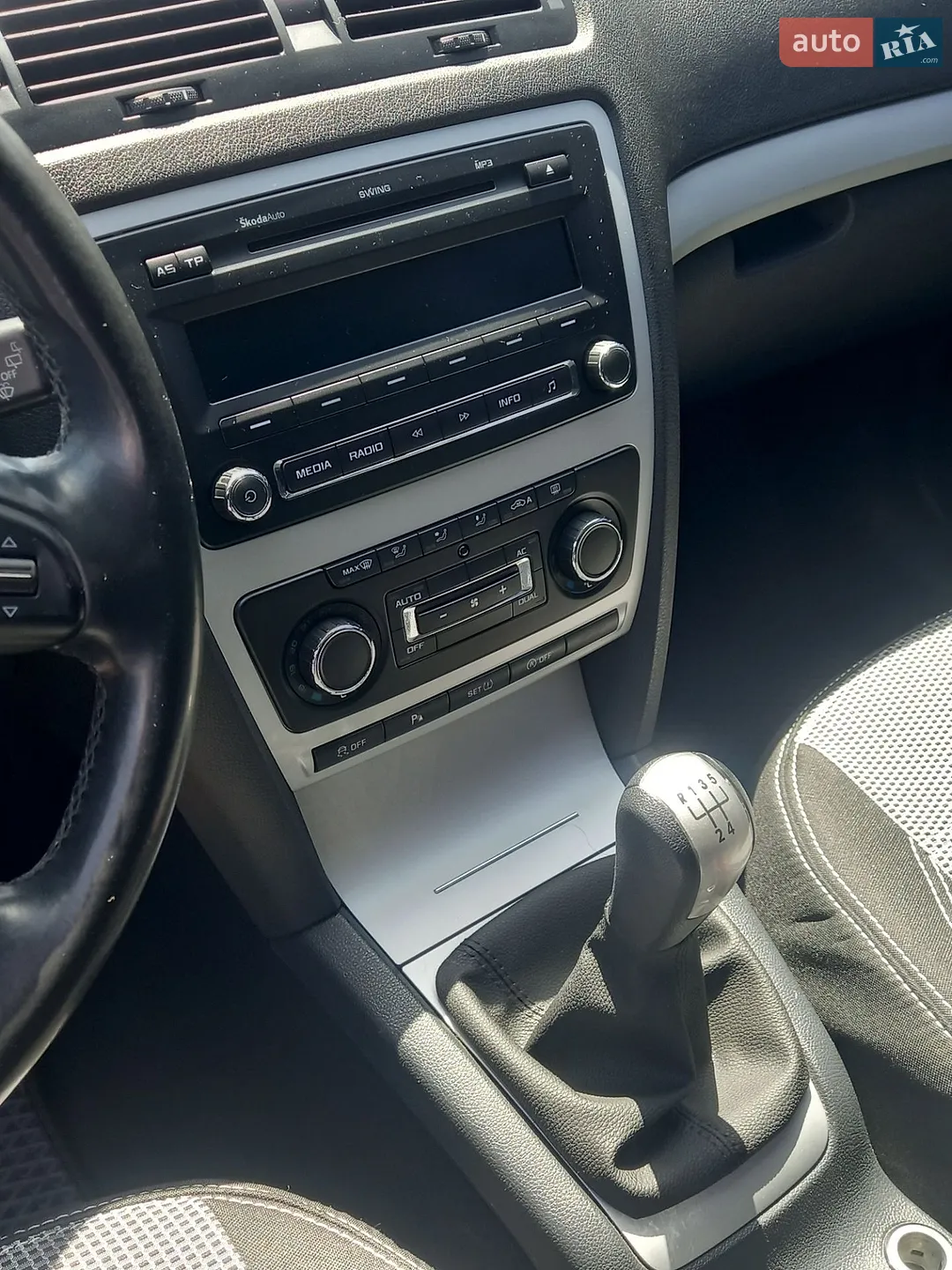 2011 Skoda Octavia - мініатюра 6