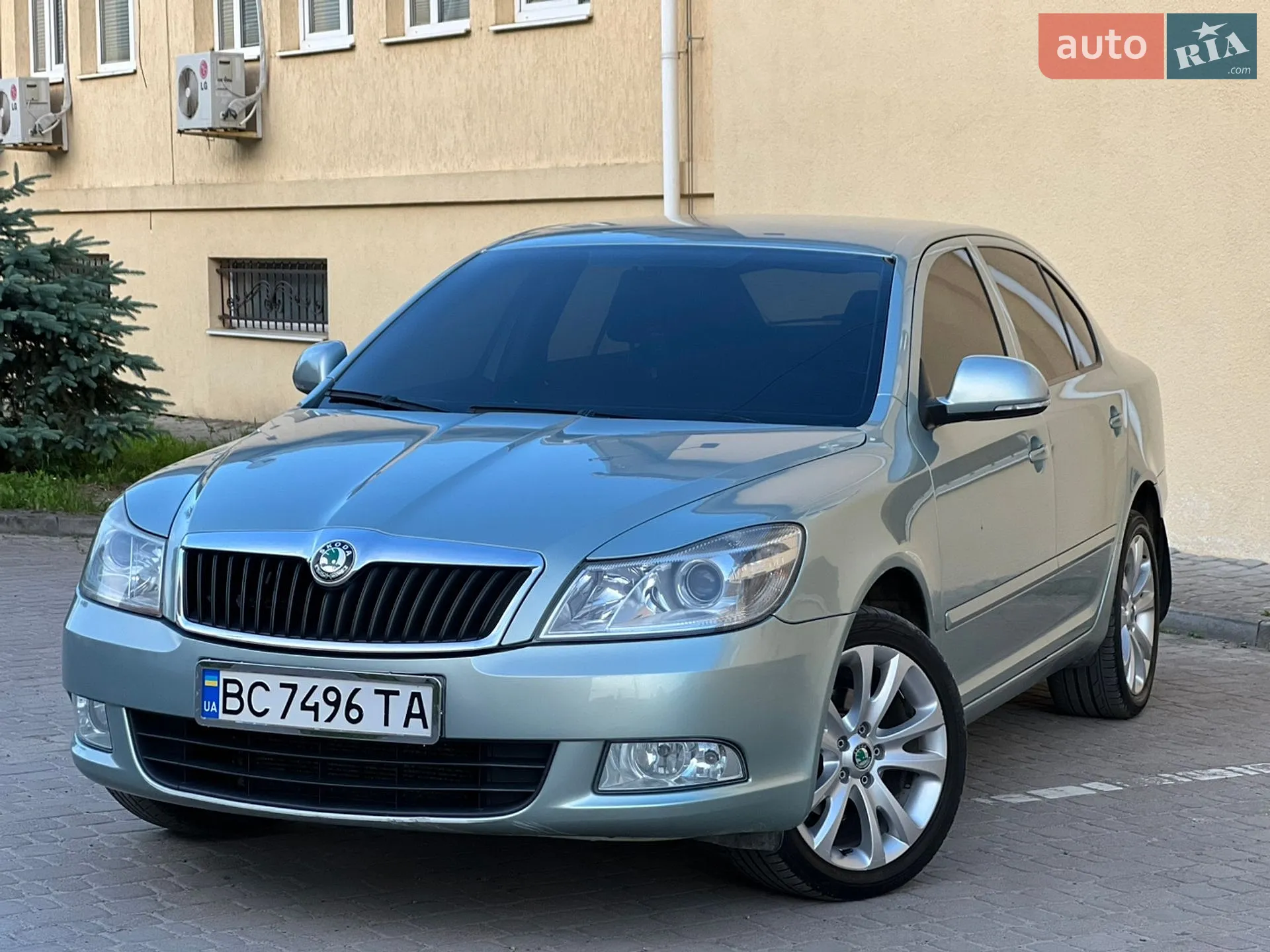 2012 Skoda Octavia - фото 1