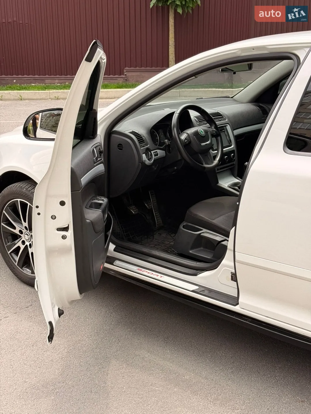2011 Skoda Octavia - мініатюра 14