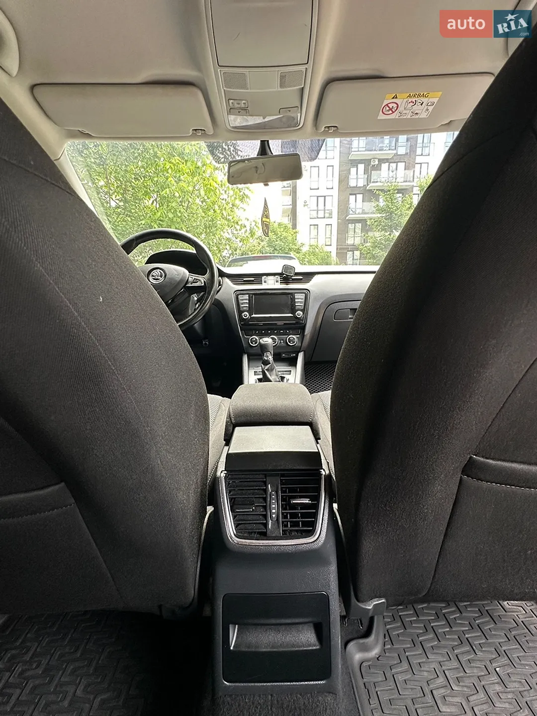 2016 Skoda Octavia - мініатюра 16