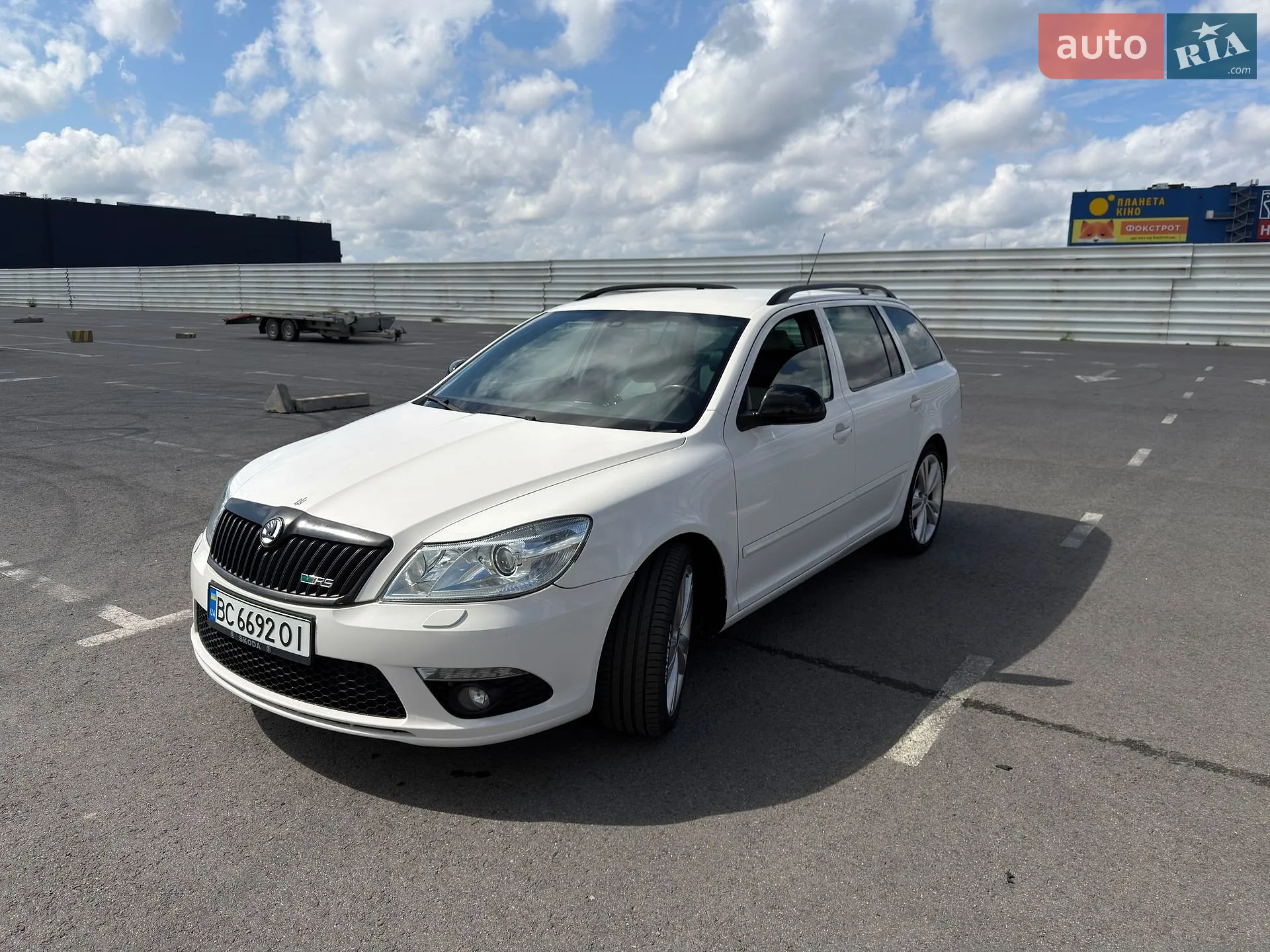 2010 Skoda Octavia - мініатюра 3