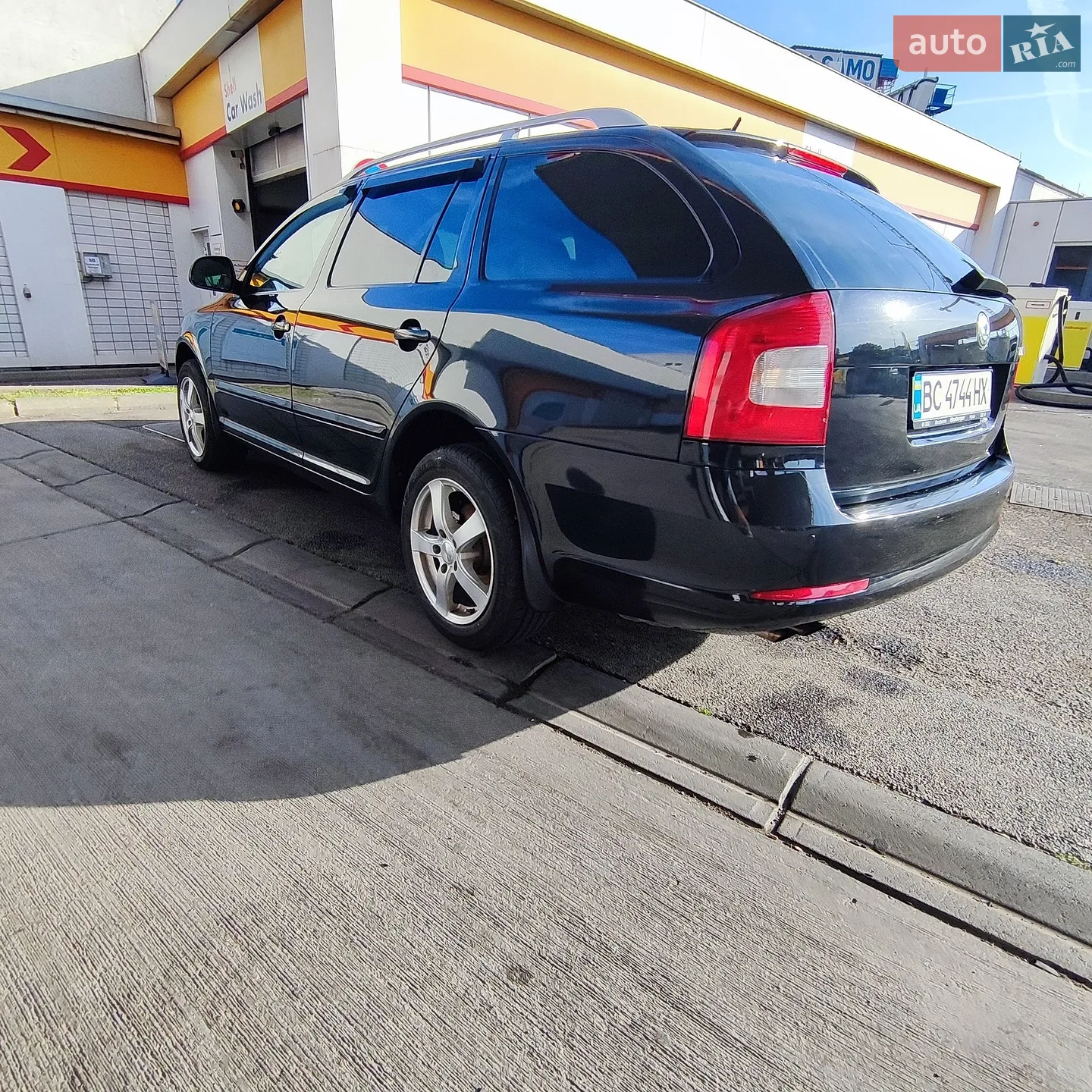 2010 Skoda Octavia - мініатюра 3