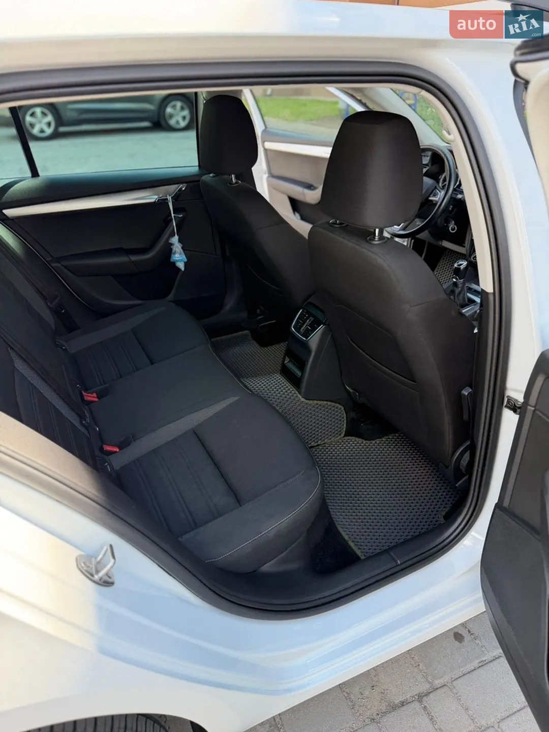 2017 Skoda Octavia - мініатюра 27