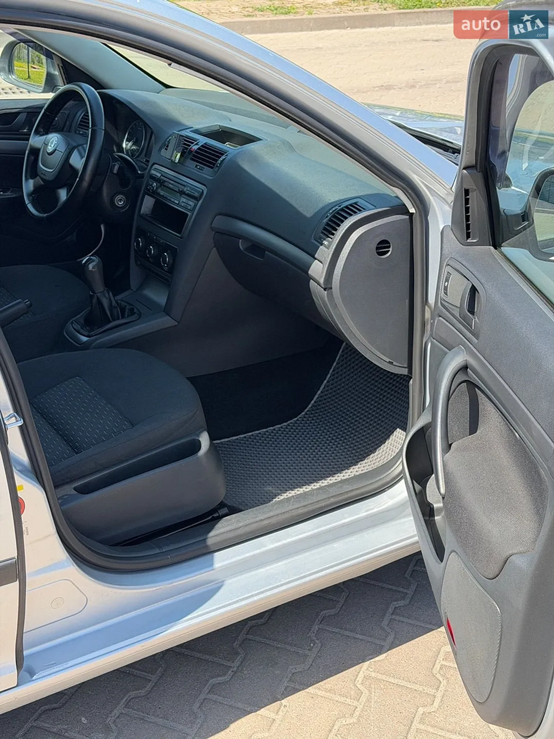 2010 Skoda Octavia - мініатюра 29