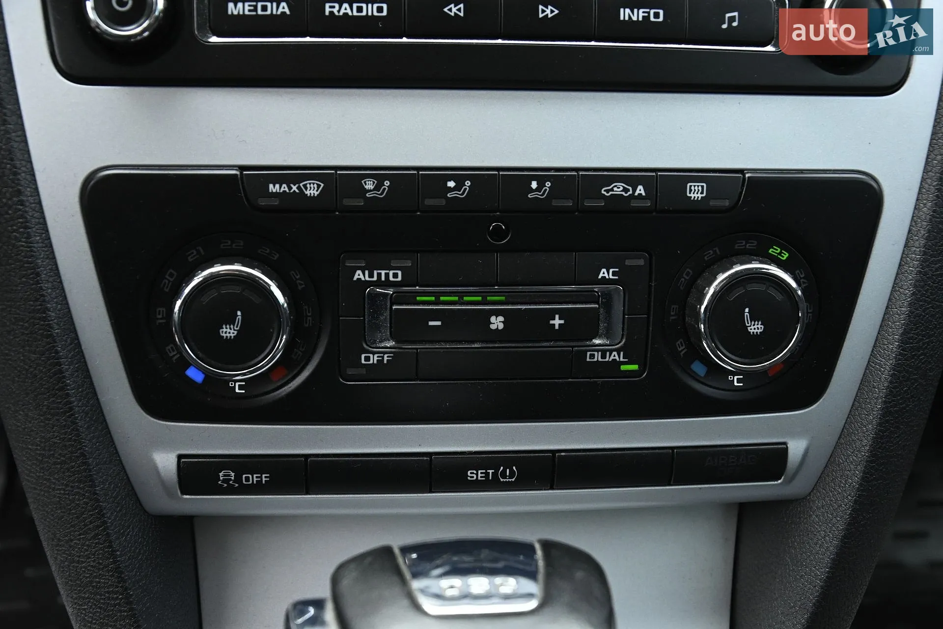 2011 Skoda Octavia - мініатюра 20