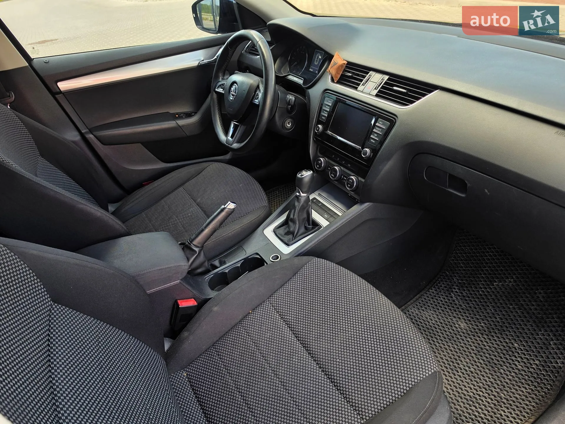 2015 Skoda Octavia - мініатюра 21