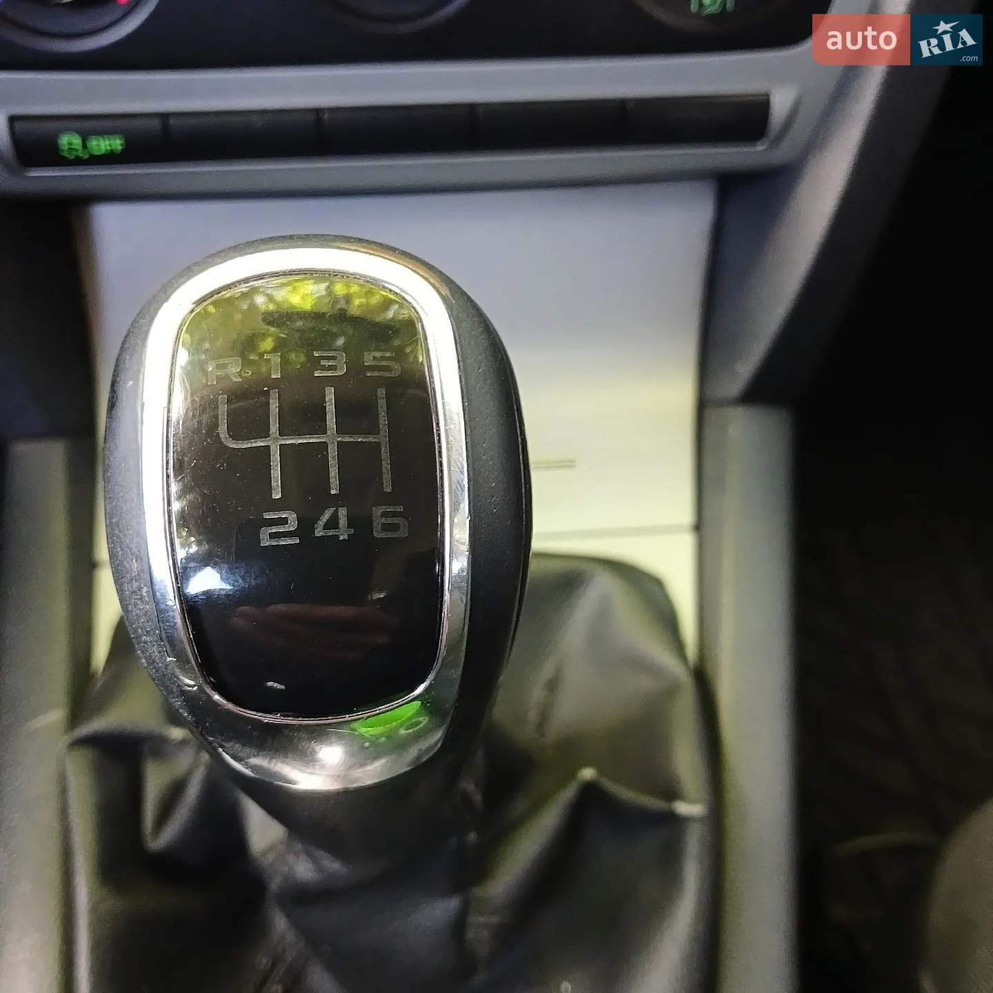 2012 Skoda Octavia - мініатюра 8
