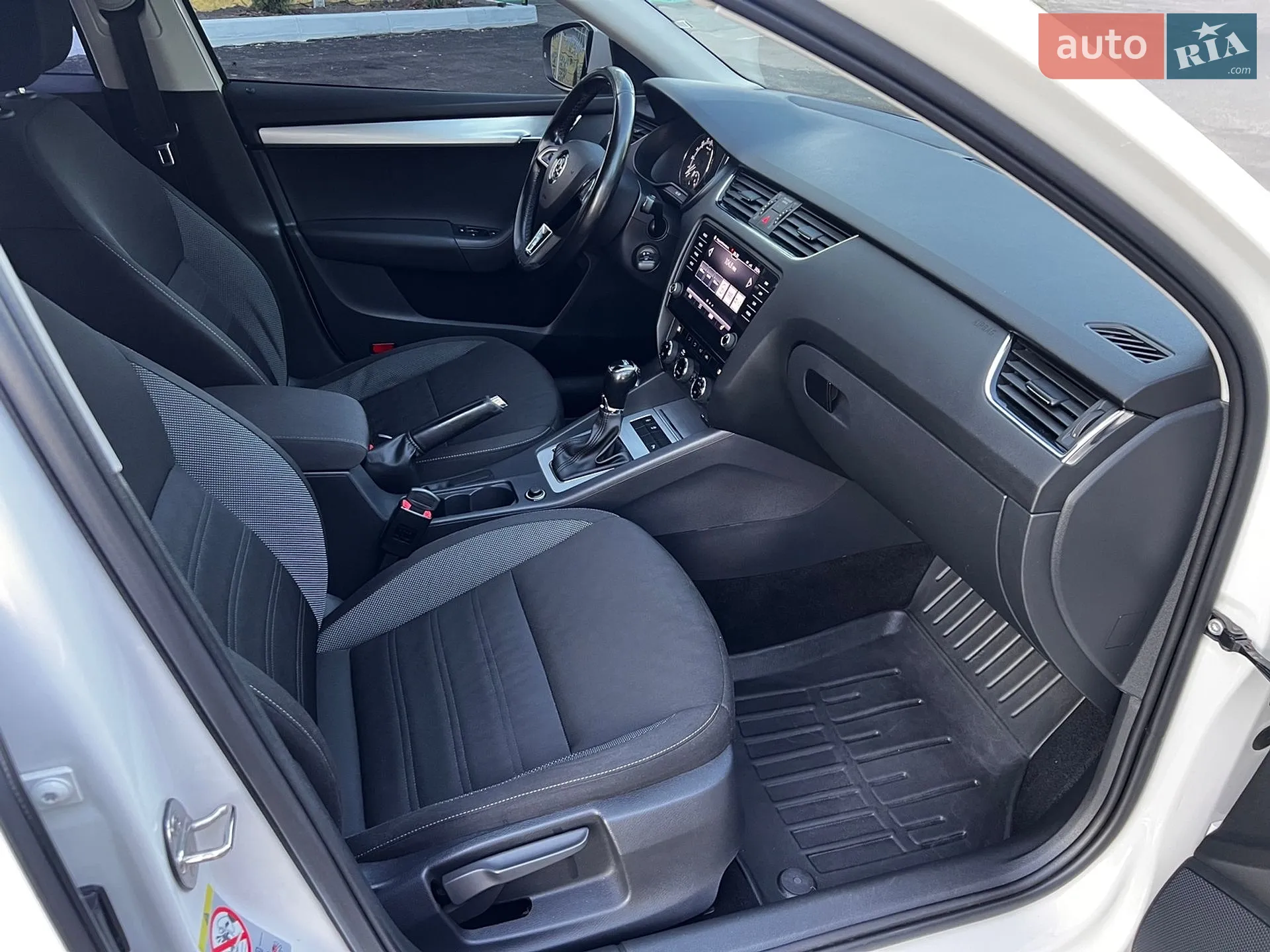 2018 Skoda Octavia - мініатюра 35
